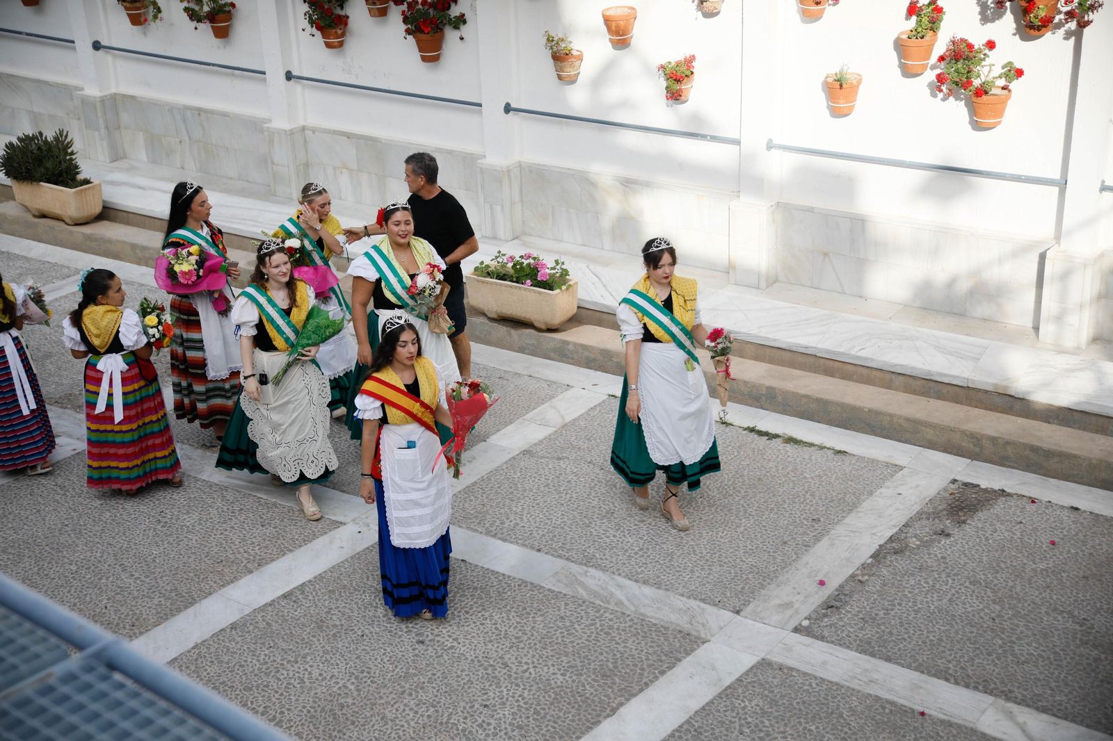 La Subida del Agua de las fiestas de Mojácar, en imágenes