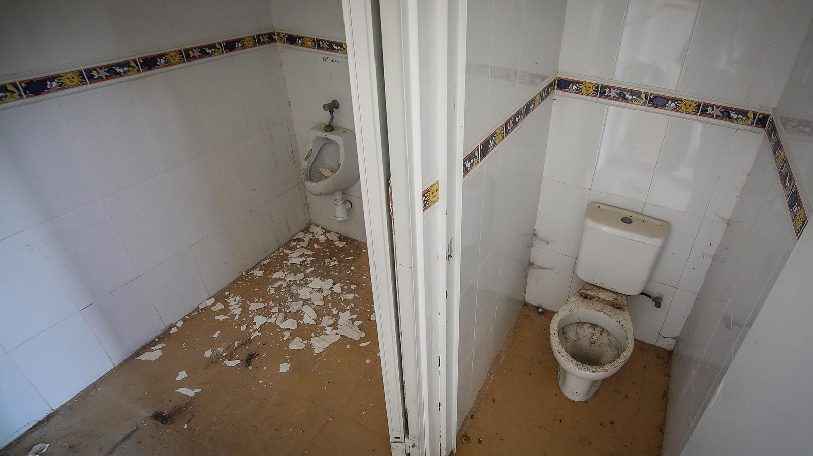 Imágenes del mal estado del CEIP Tartesos