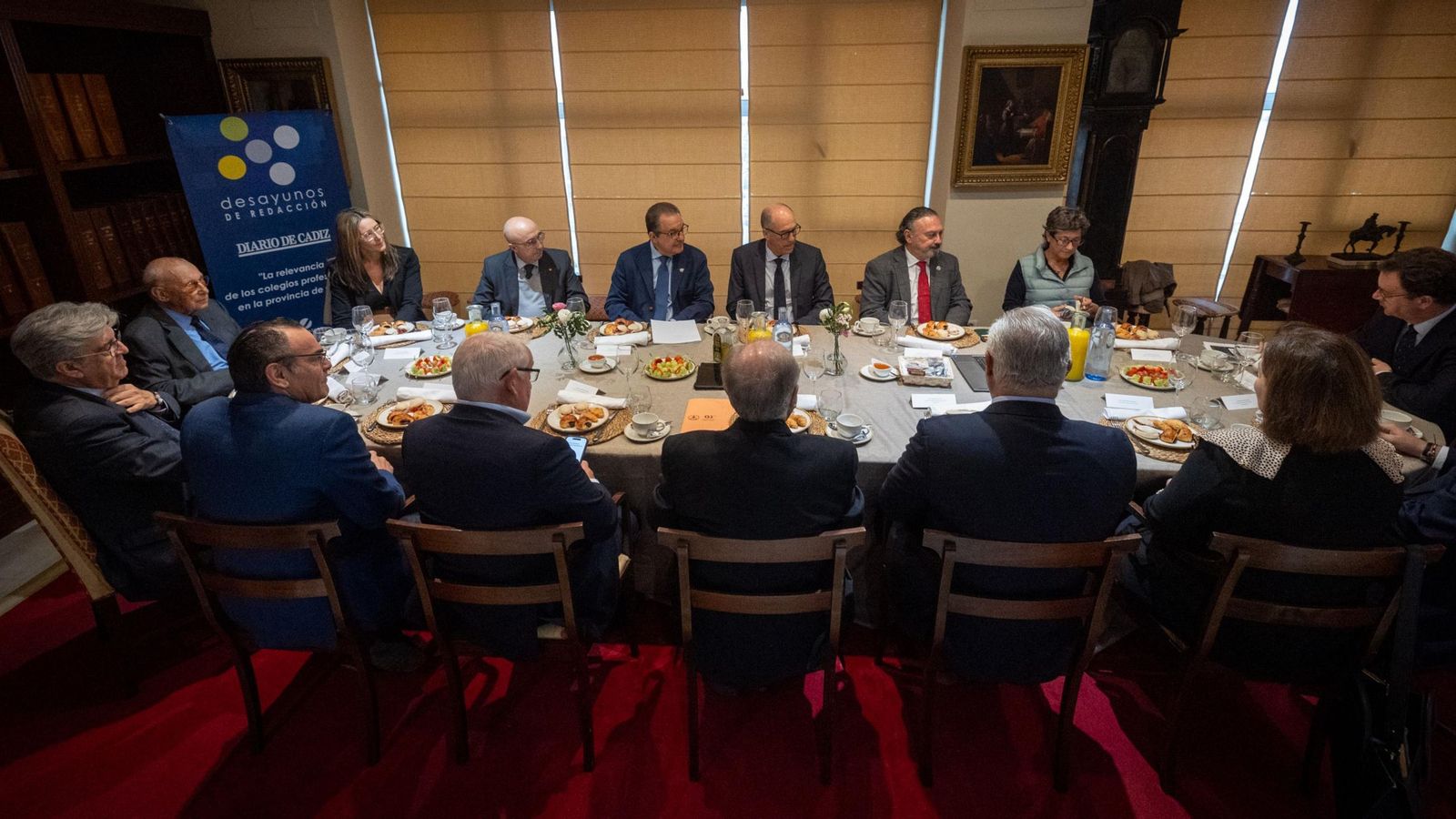 Al final del desayuno de redacción, se abrió un intenso debate.