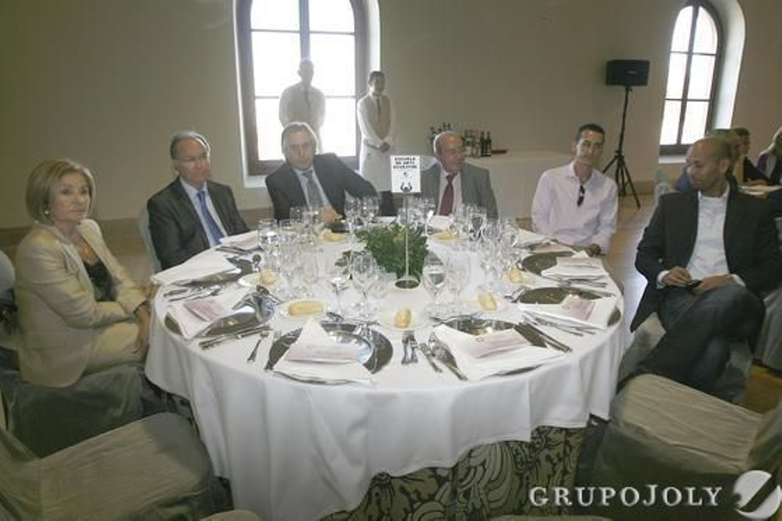 Mesa integrada por Carmen Pérez Reina, MiguelSepúlveda, Javier Rodríguez Fuejo, Francisco Pérez Sánchez, Camilo Soler y Thomas Lind.

Foto: Julio Gonzalez-Joaquin Pino-Jose Braza