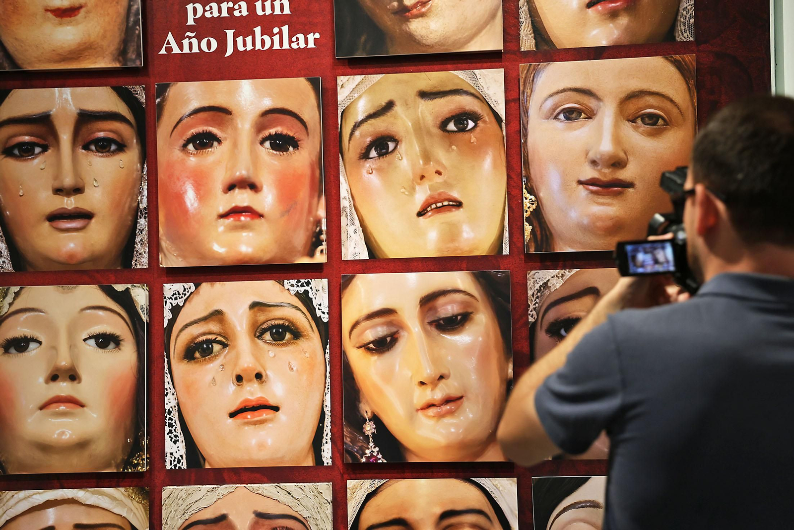 Imágenes de la Inauguración de la exposición 'Magna. Procesiones Marianas históricas en Huelva'