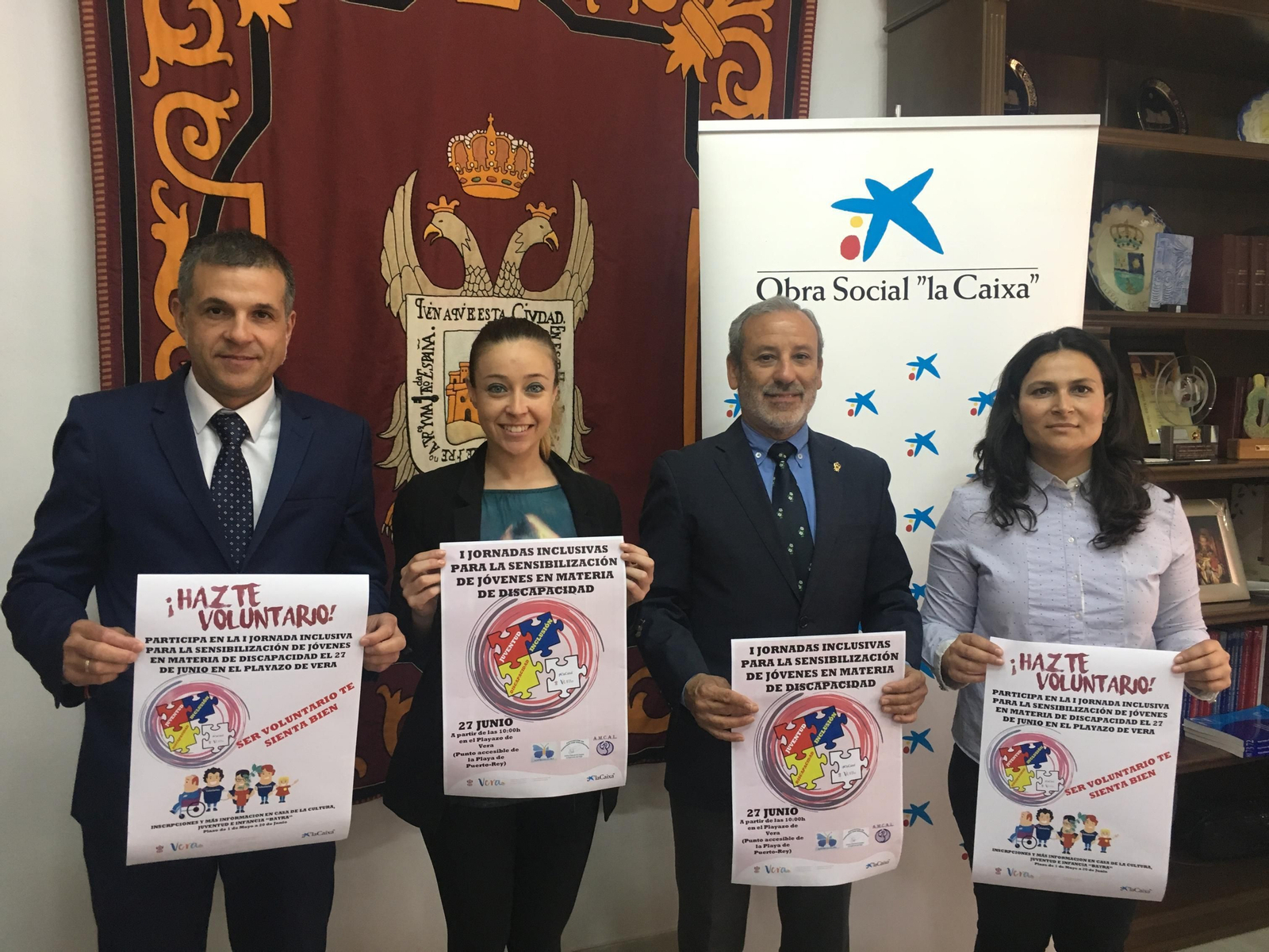 Responsables municipales y de la Caixa en la presentación de la jornada.