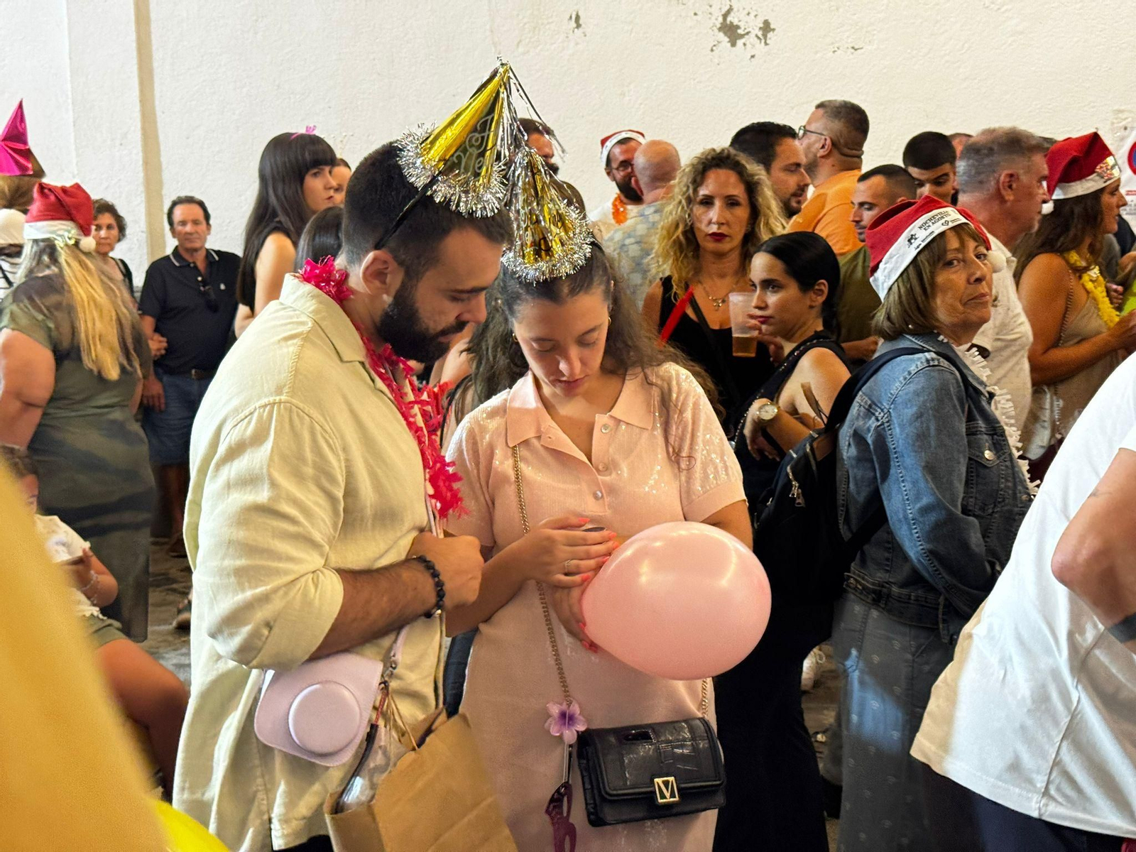 Bérchules da la bienvenida al 2025 y medio, en imágenes