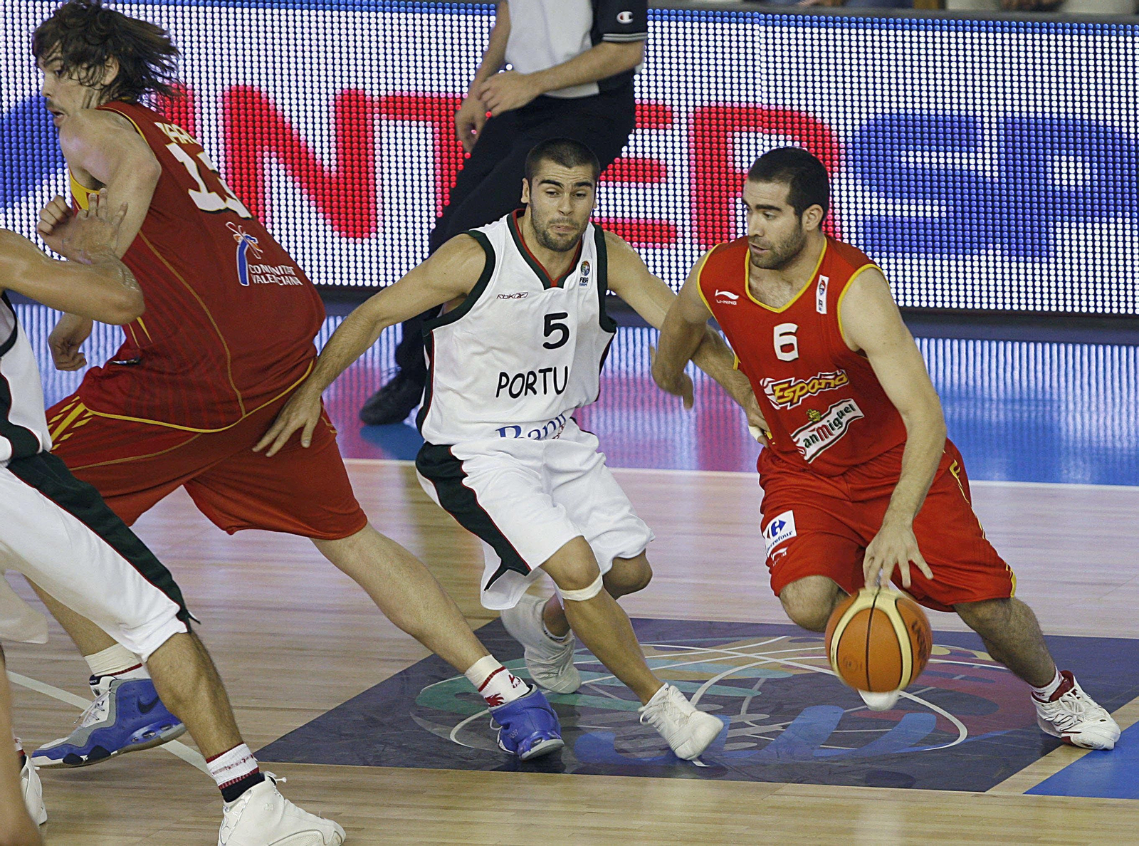 La carrera de Carlos Cabezas, en fotos