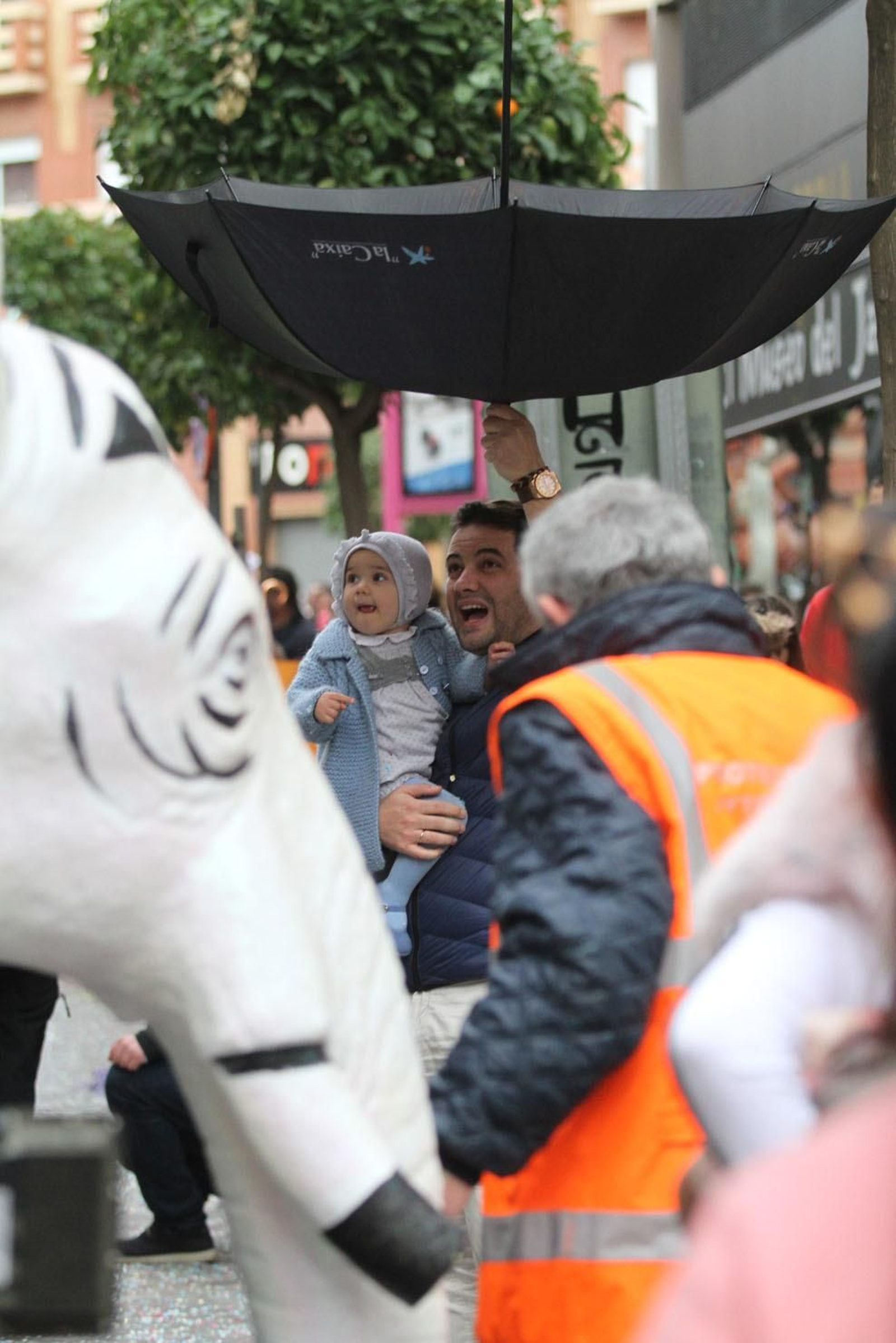 Cabalgata de los Reyes Magos 2018: Melchor, Gaspar y Baltazar adelantan su salida para llenar de ilusión las calles de Huelva