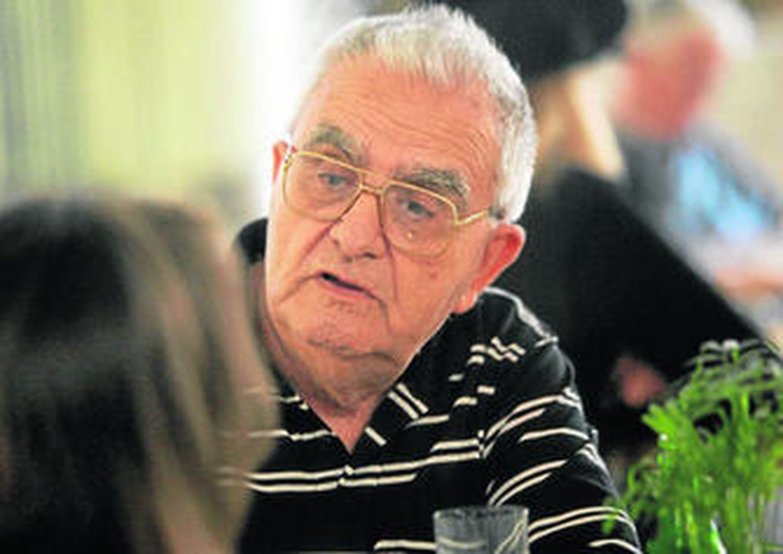 Moshé Yanai, durante la charla en la cafetería del Hotel Playa.