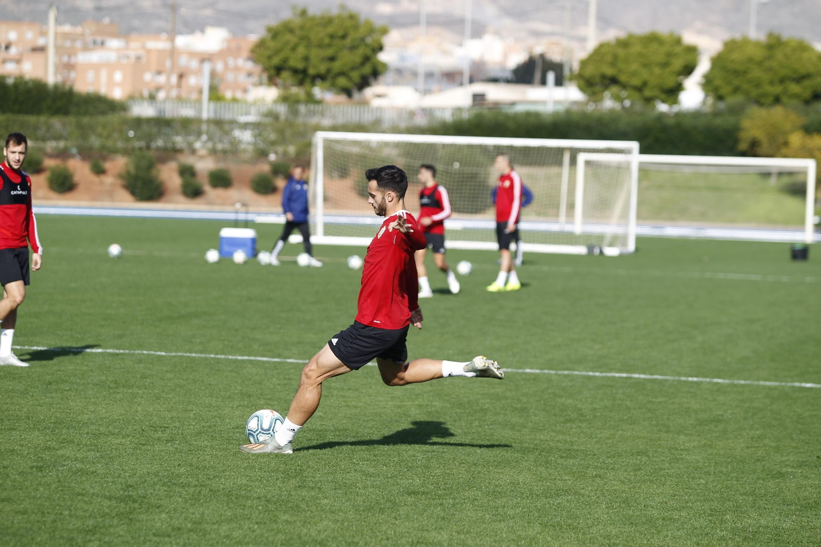 Fotogalería del entrenamiento de la UDA, 6-XII