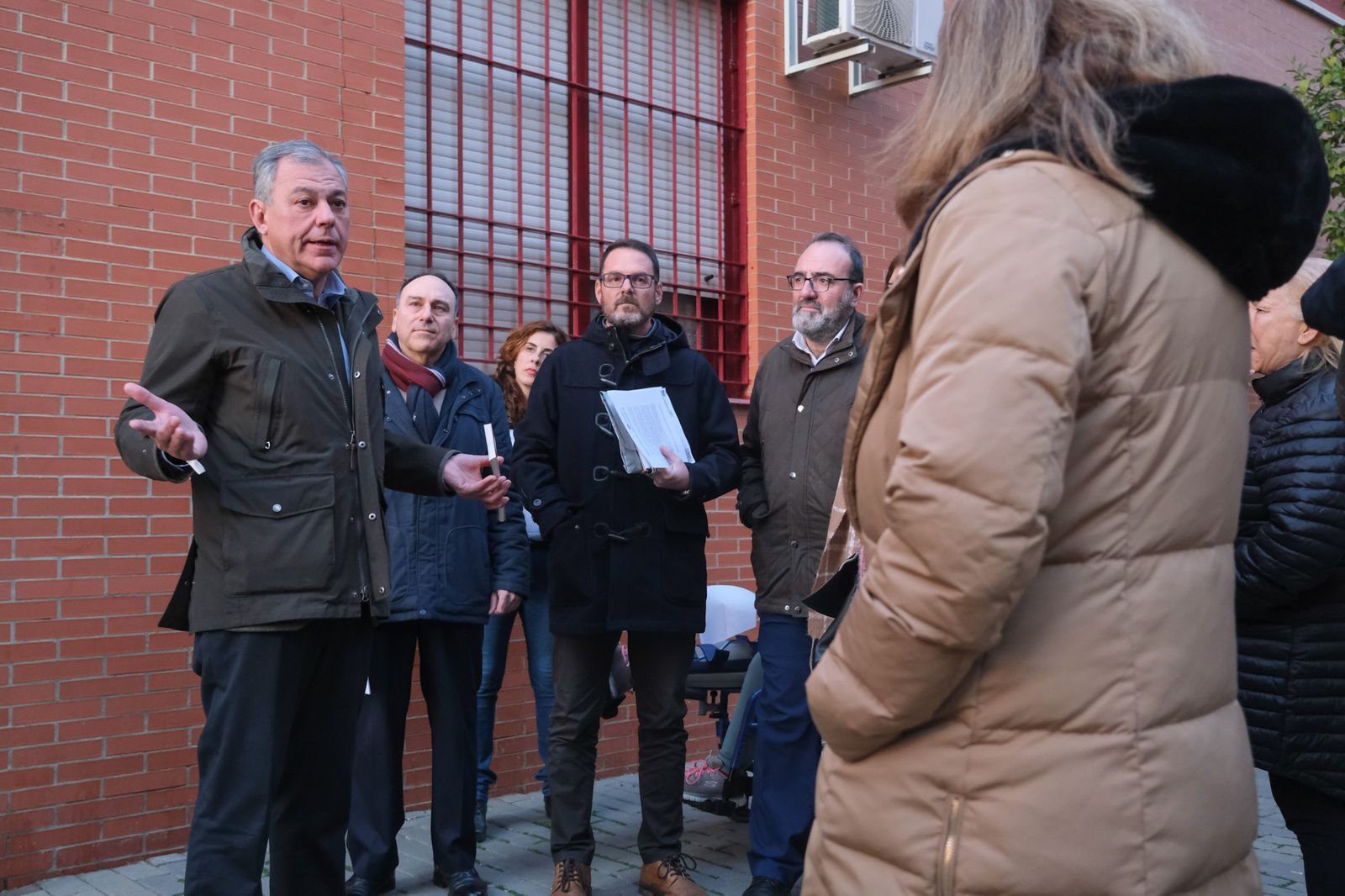 Sanz garantizará la seguridad de los vecinos de Contadores que están al límite por la oleada de robos y botellonas