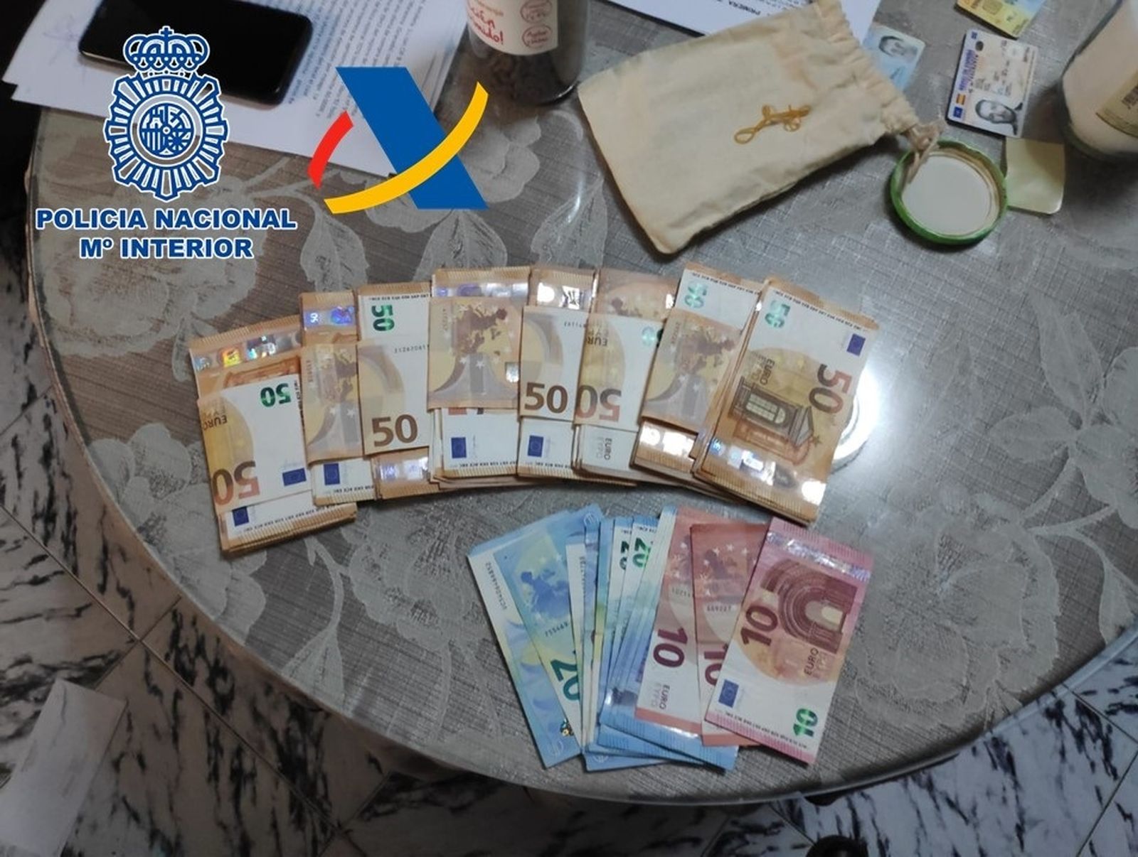 Dieciséis detenidos en una operación contra el tráfico de marihuana en Granada y Almería