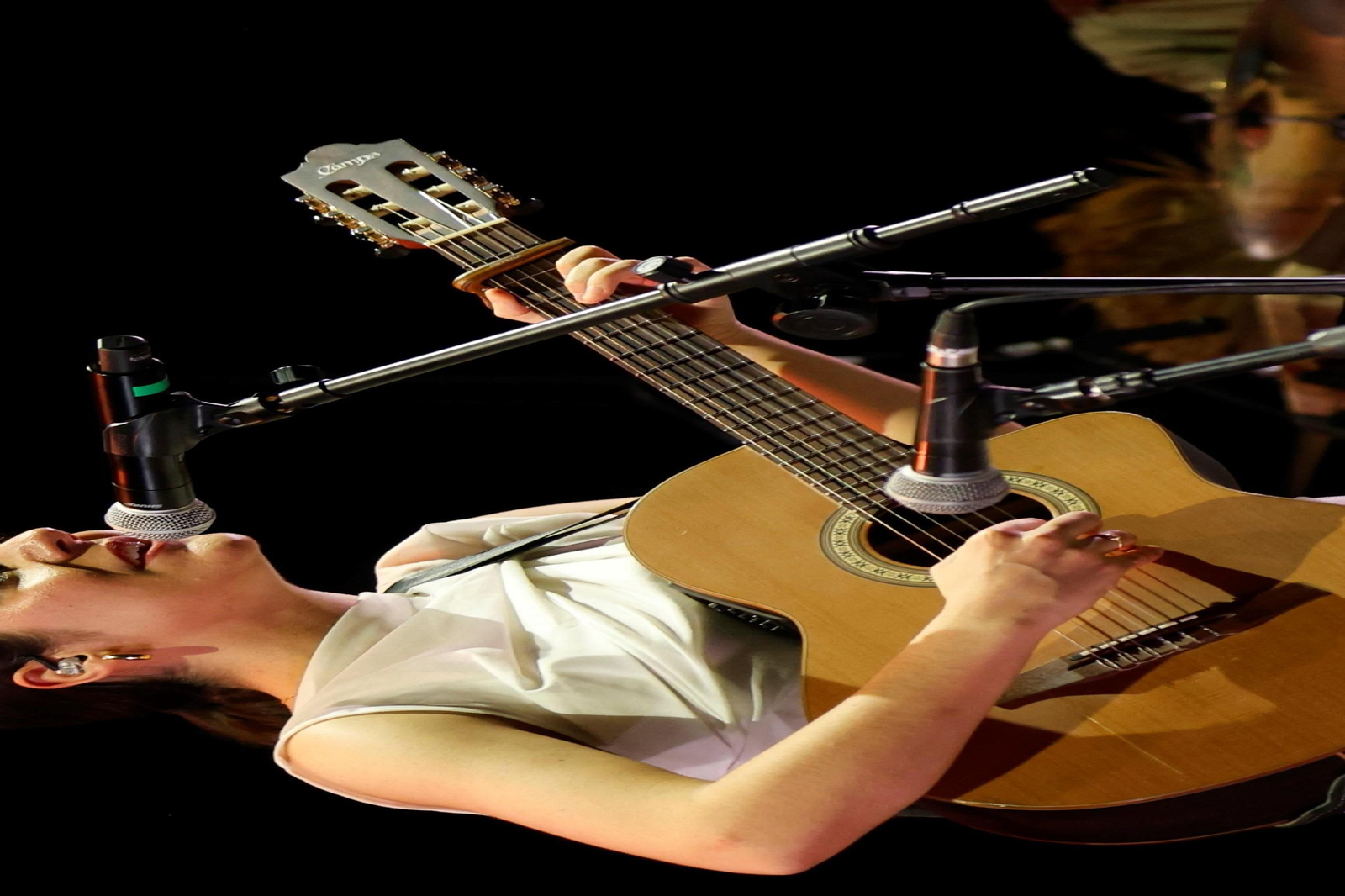 Las imágenes de los conciertos de Valeria Castro y Julieta Venegas en el Festival de la Guitarra de Córdoba