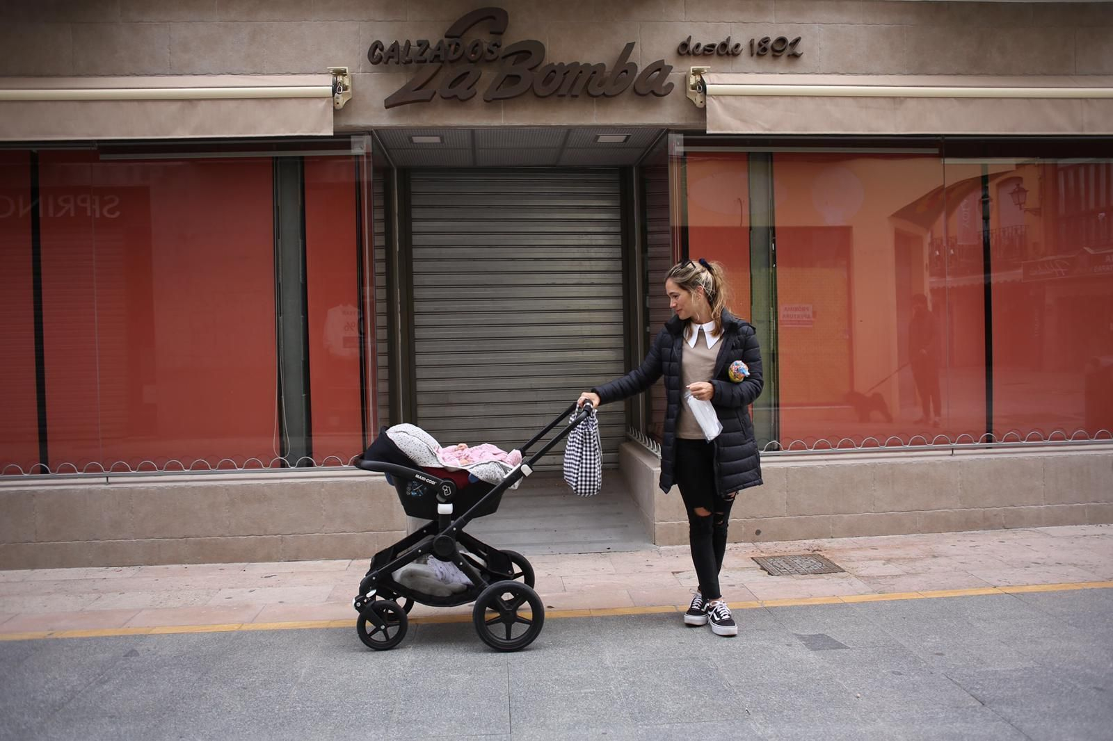 Coronavirus en Málaga: Los niños ya pisan las calles tras un largo confinamiento, en fotos