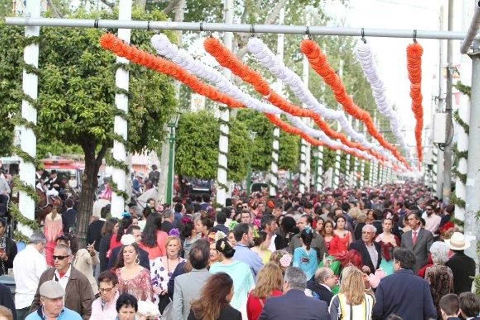La consulta para ampliar la Feria será en septiembre y no vinculante