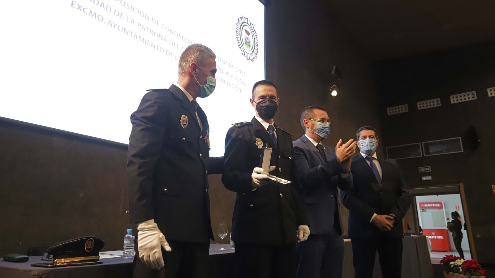 Fotos de la entrega de condecoraciones y reconocimientos de la Policía Local de La Línea