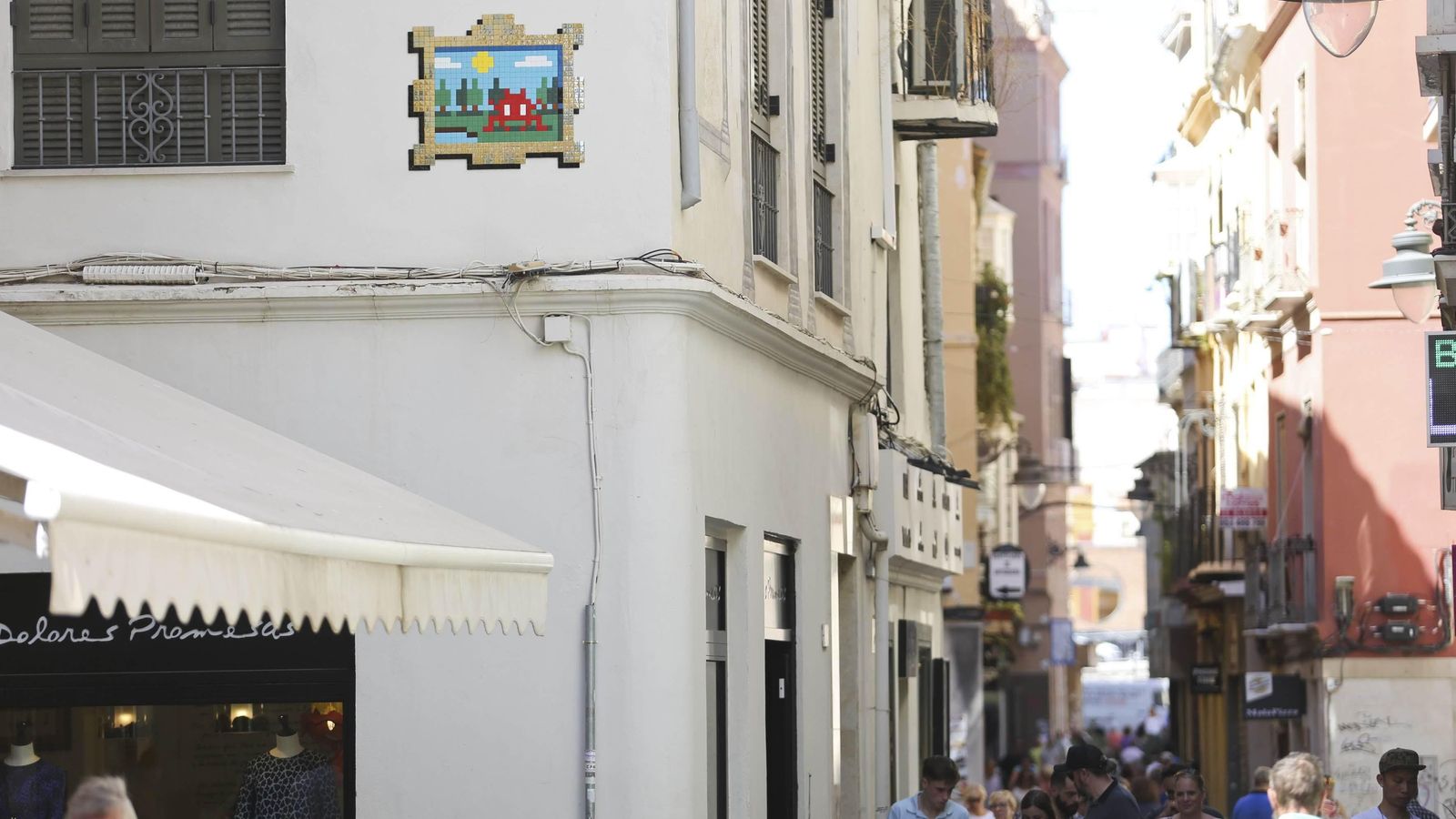 El mosaico de Invader la calle Compañía. El mosaico de Invader la calle Compañía.