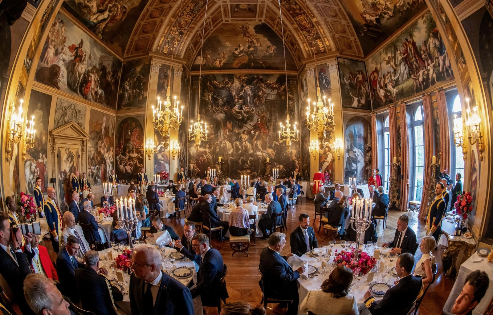 Las fotos de la cena inaugural de la cumbre de la OTAN en La Haya