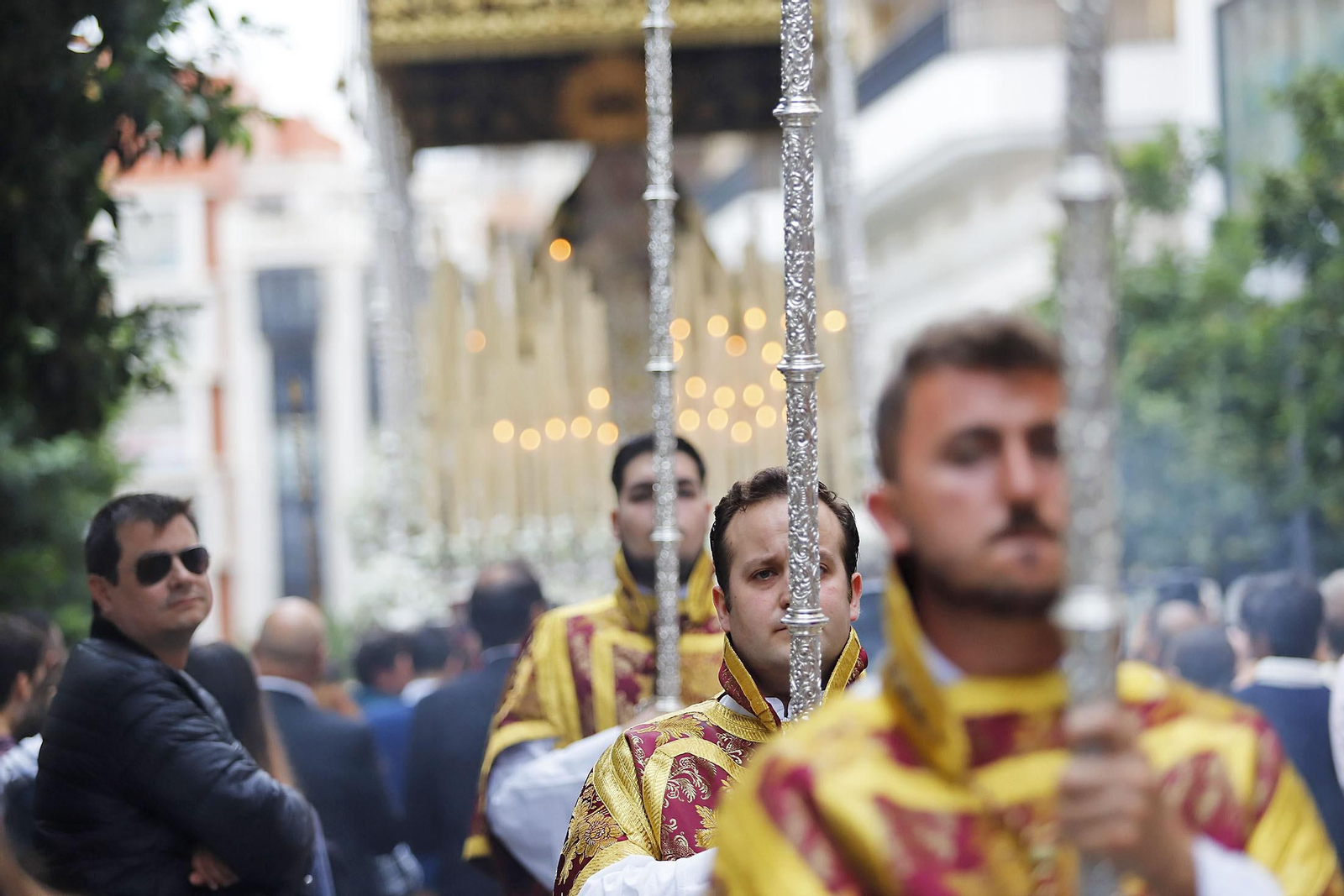 Imágenes de la salida extraordinaria de la Virgen del Rocío y Esperanza