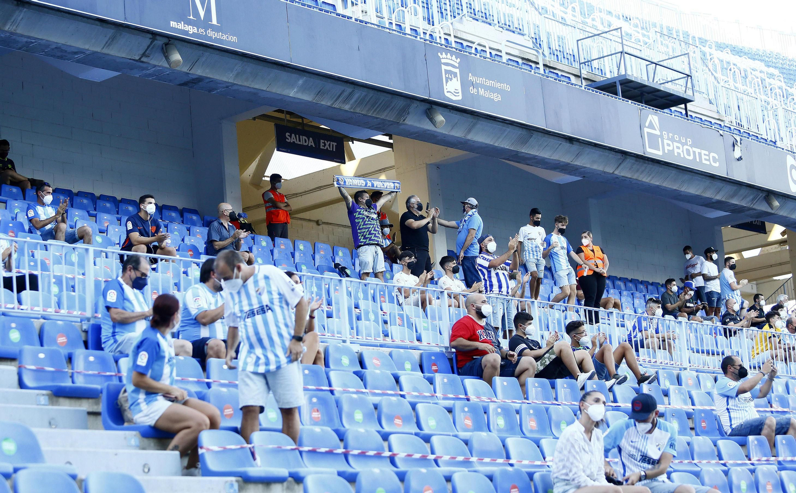 Aficionados en el Málaga CF-Tenerife