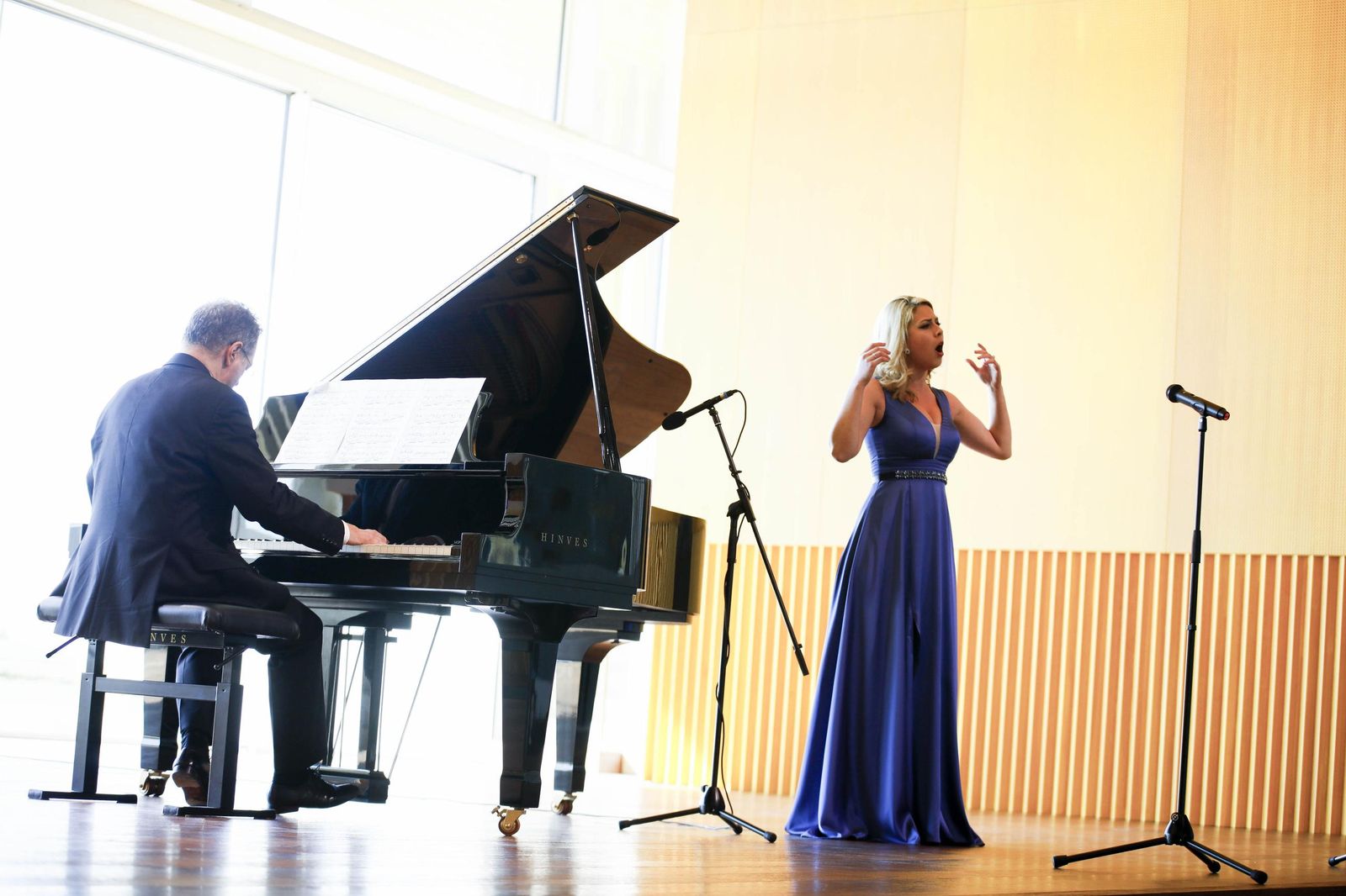 Imágenes del concierto de ópera y zarzuela de la OCAL en el auditorio de Cajamar en el PITA