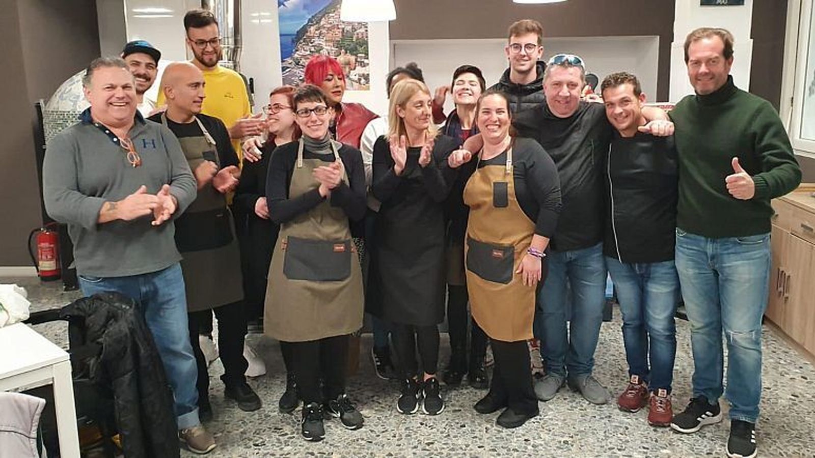 Equipo de Los Napolitanos. En los extremos Marcelo Rotondo y Alvaro Moreno.