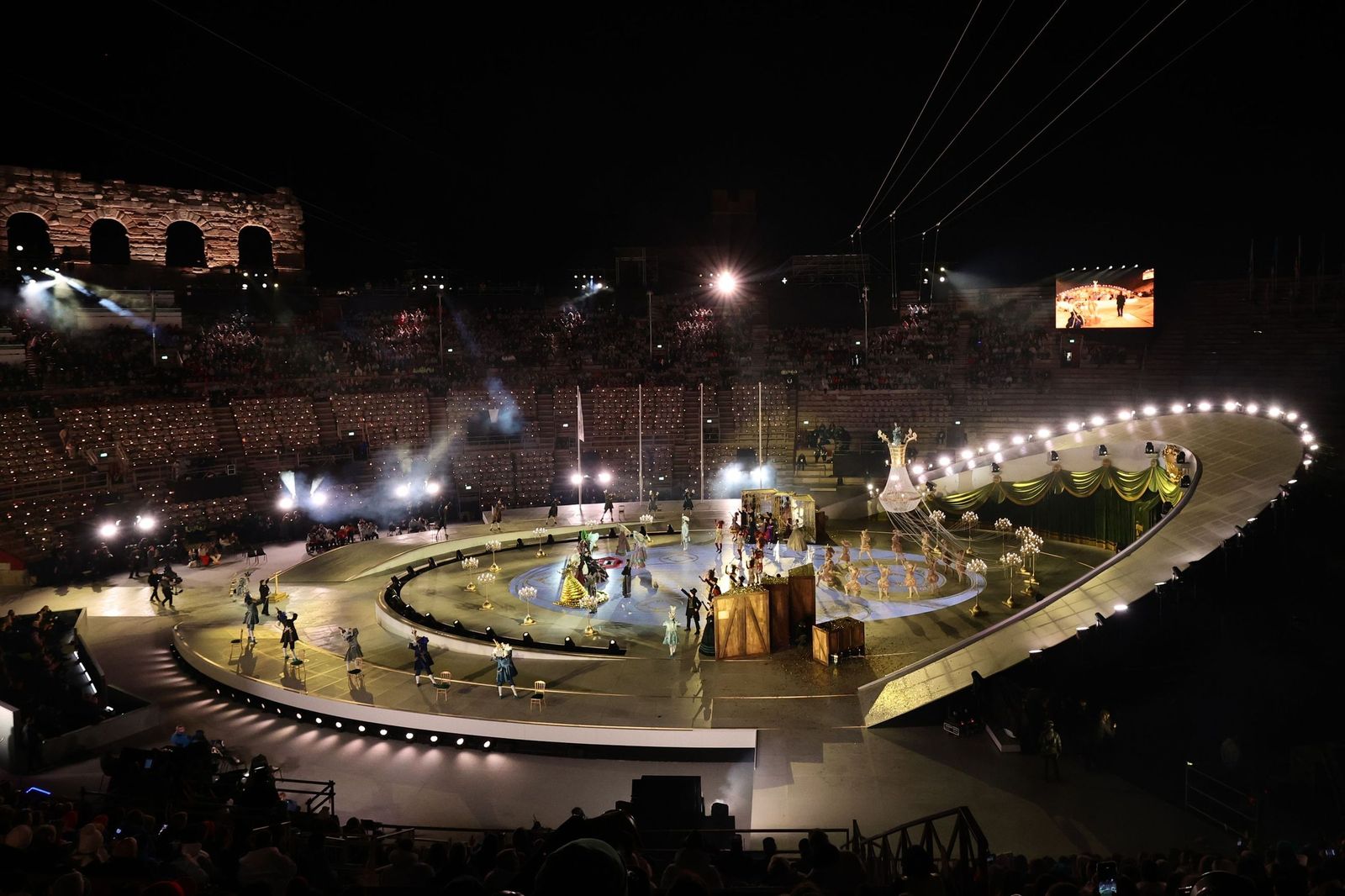 Las mejores fotos de los Juegos Olímpicos de invierno Milán Cortina d'Ampezzo 2026 | Ceremonia de clausura y jornada 17 y última