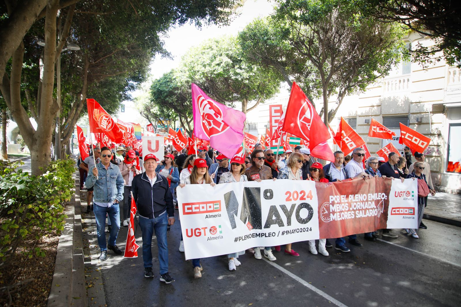 Las imágenes de la manifestación del Día del Trabajador en Almería