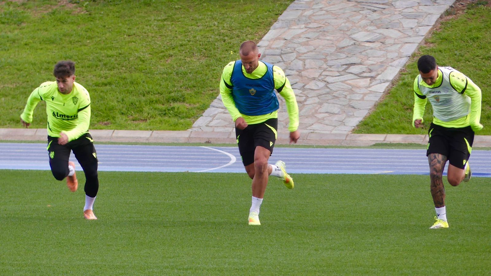 Ely realizó el trabajo junto a quienes fueron suplentes ante el Ceuta