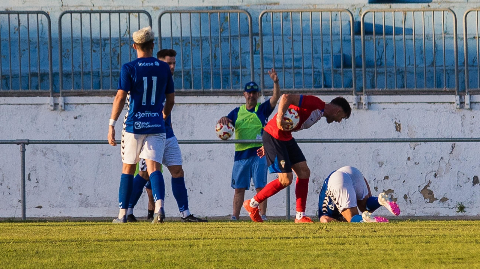 Las mejores imágenes de la victoria del Xerez DFC ante el Algeciras en el III Trofeo Pepe Ravelo