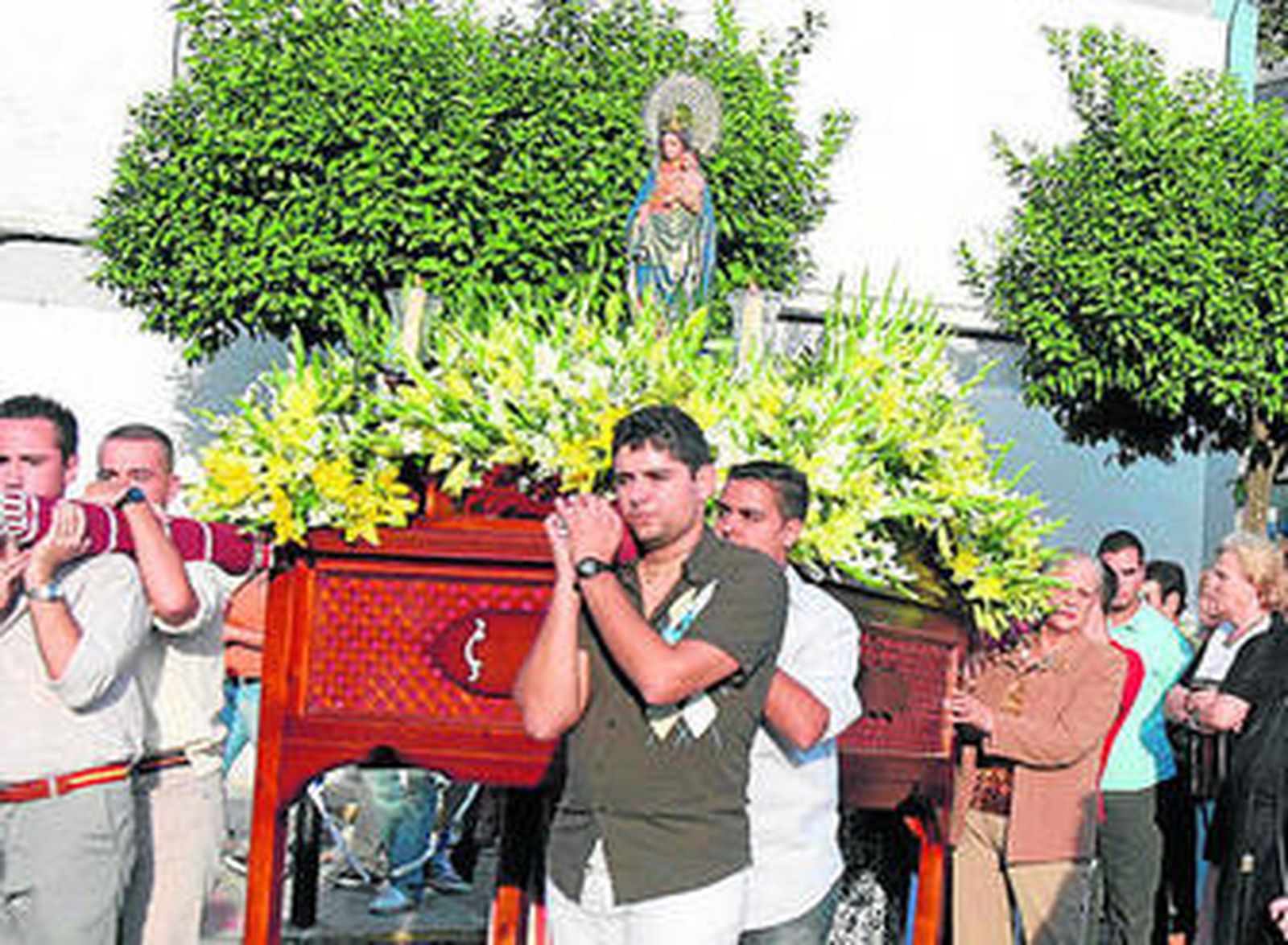 La Virgen del Pilar, durante la procesión de 2009.