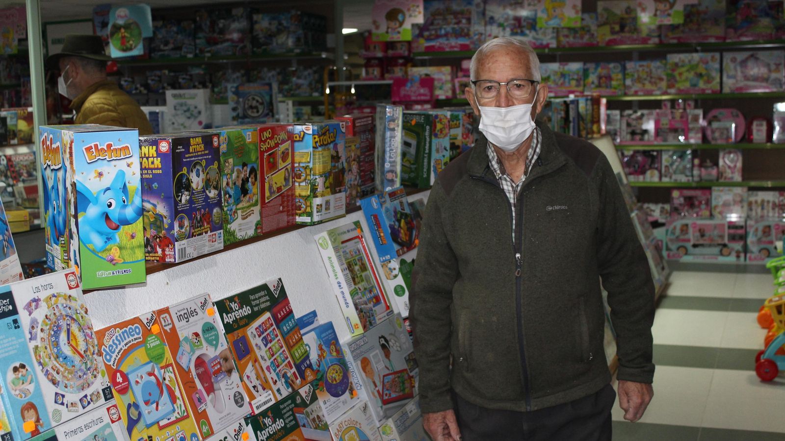 Es una de las jugueterías de referencia en Almería y Murcia.