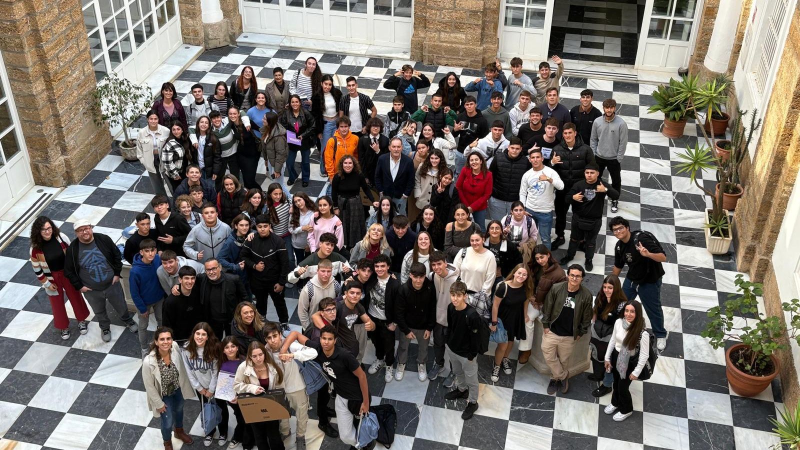 Foto de familia de los galardonados