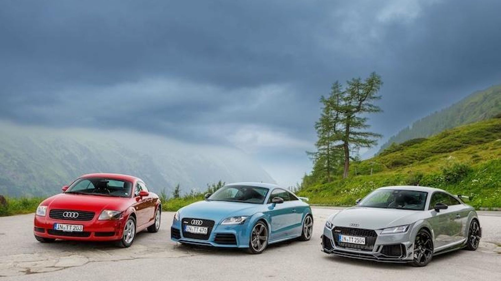 Las tres generaciones del Audi TT han permitido disfrutar de los deportivos durante el último cuarto de siglo.