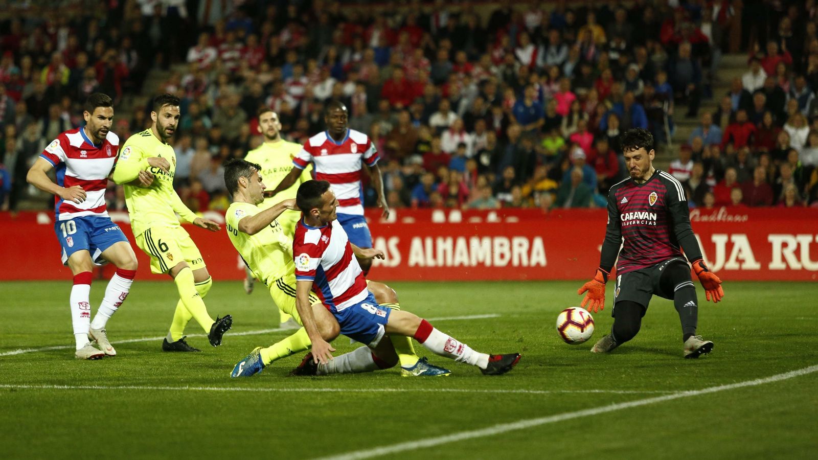 Fede San Emeterio estuvo cerca de marcar el segundo tanto en dos ocasiones.