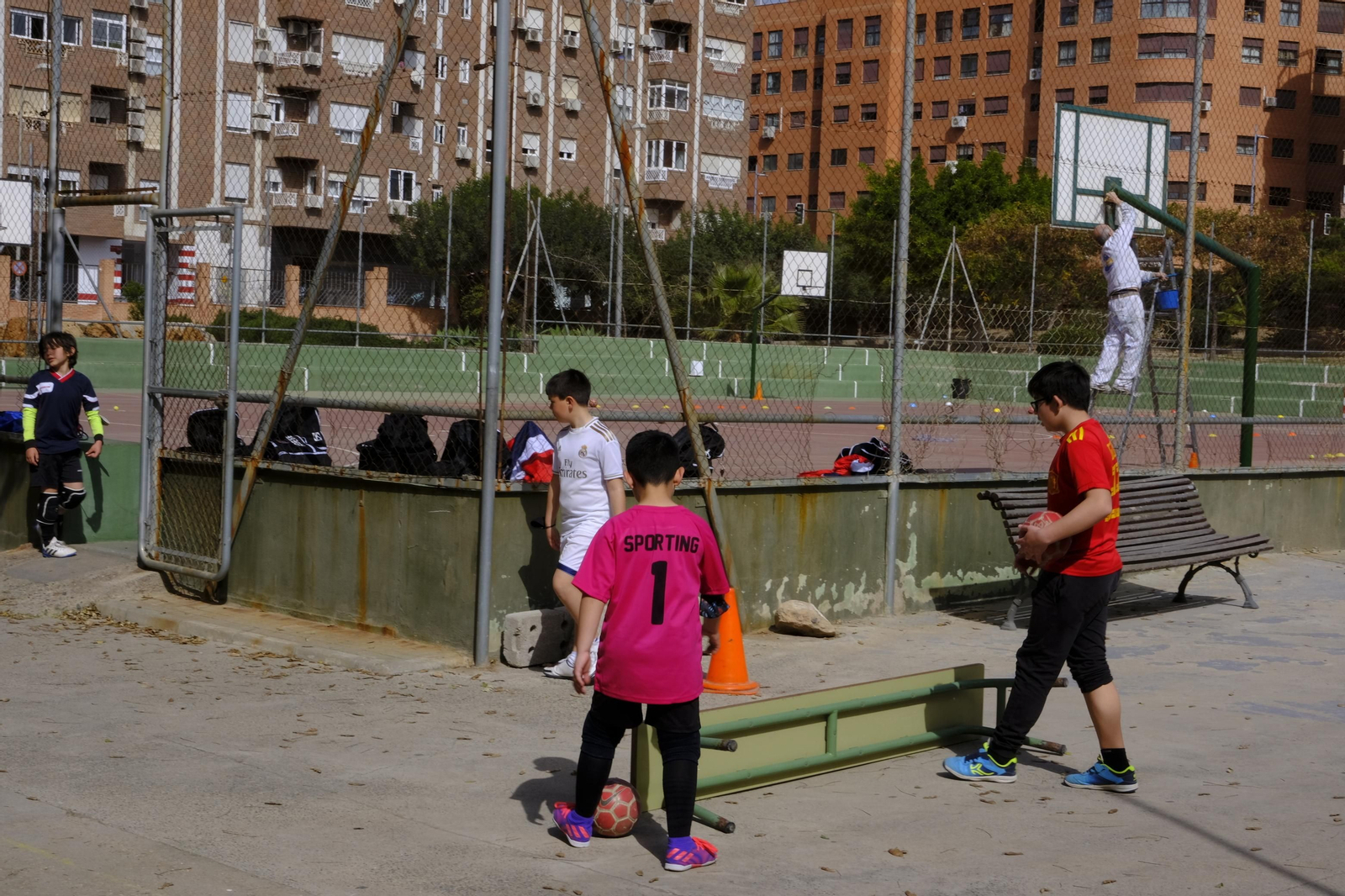 Fotogalería de los campus de Sporting Almería y Fútbol Indoor La Academia.