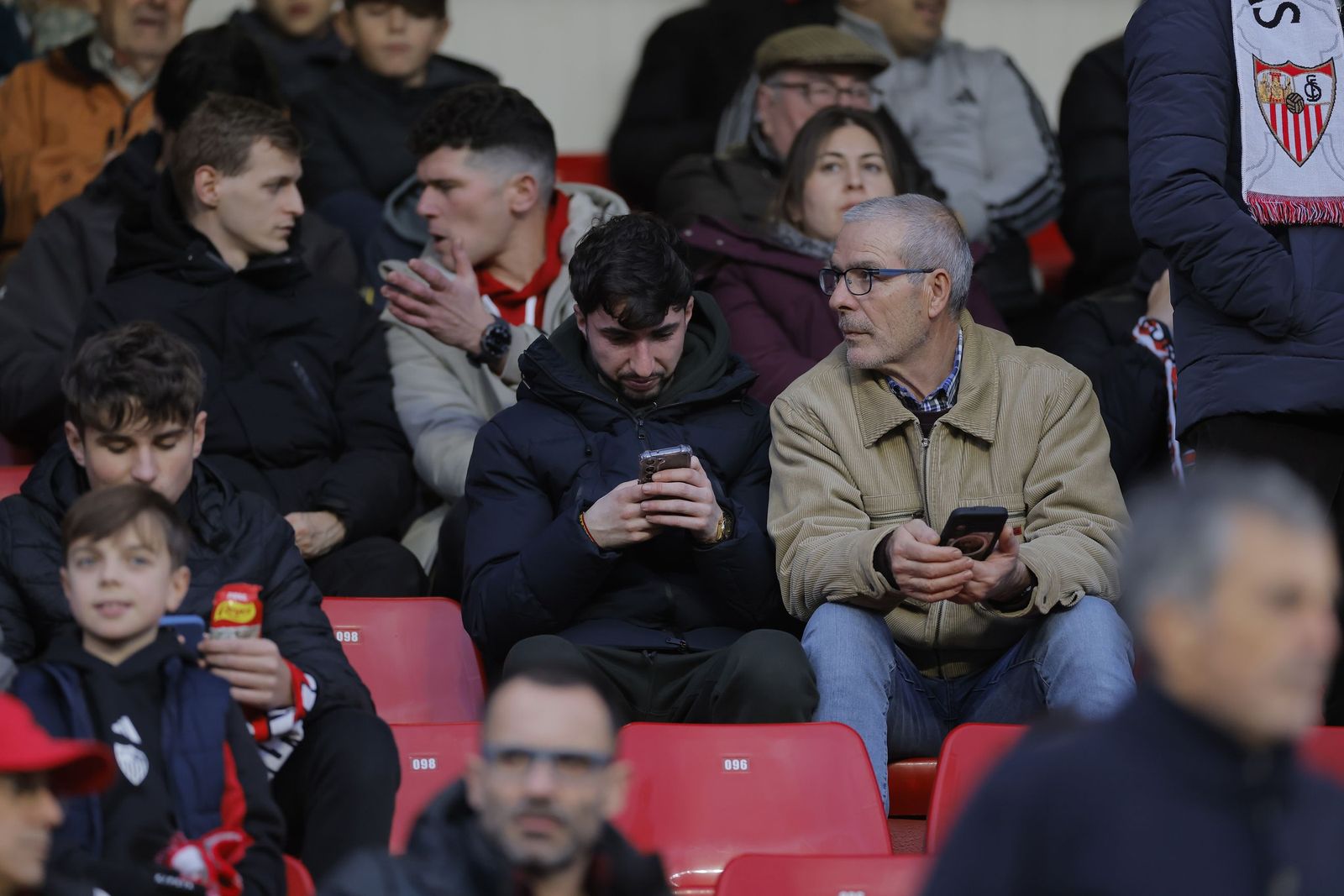 Búscate en las fots del Sevilla fC - Bibao