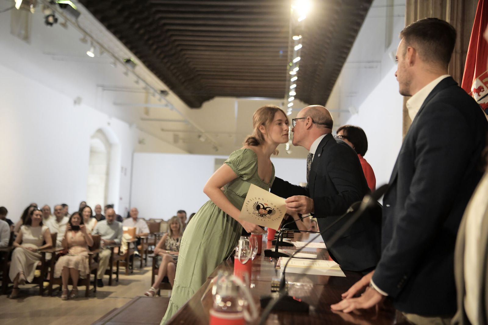 Acto de reconocimiento en Granada a los mejores estudiantes en la Selectividad 2024
