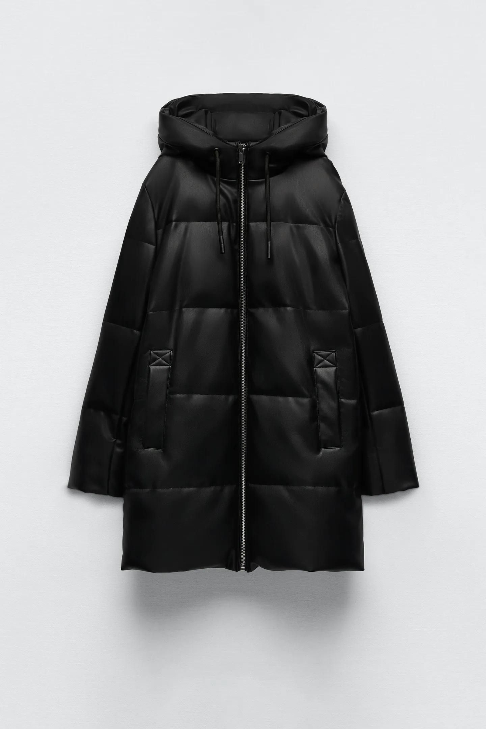 Plumífero efecto piel de Zara.