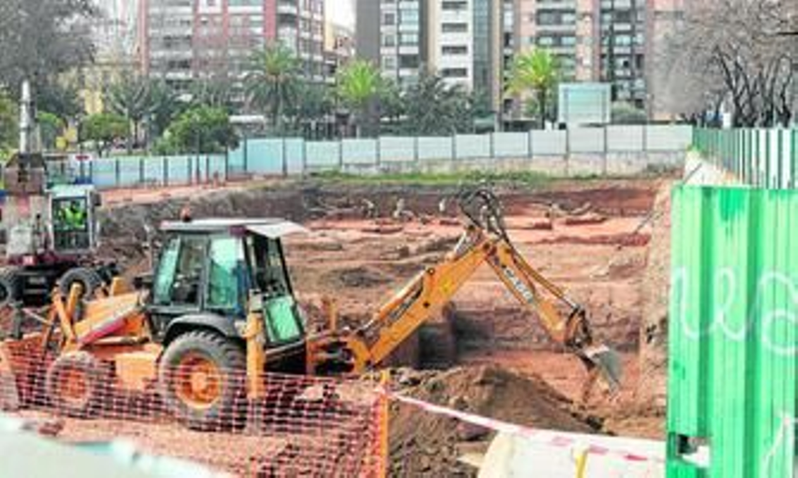 Trabajos que se están realizando para la construcción de la Biblioteca de los Jardines de la Agricultura. Trabajos que se están realizando para la construcción de la Biblioteca de los Jardines de la Agricultura.