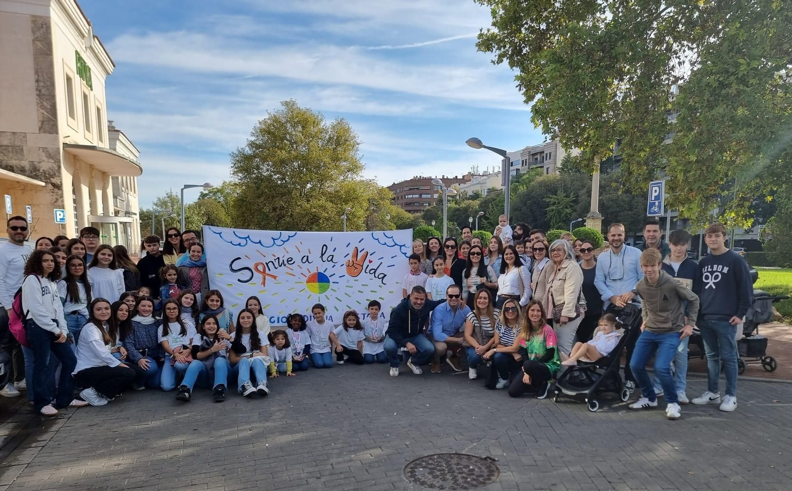 Las mejores imágenes de la Marcha contra el cáncer en Córdoba