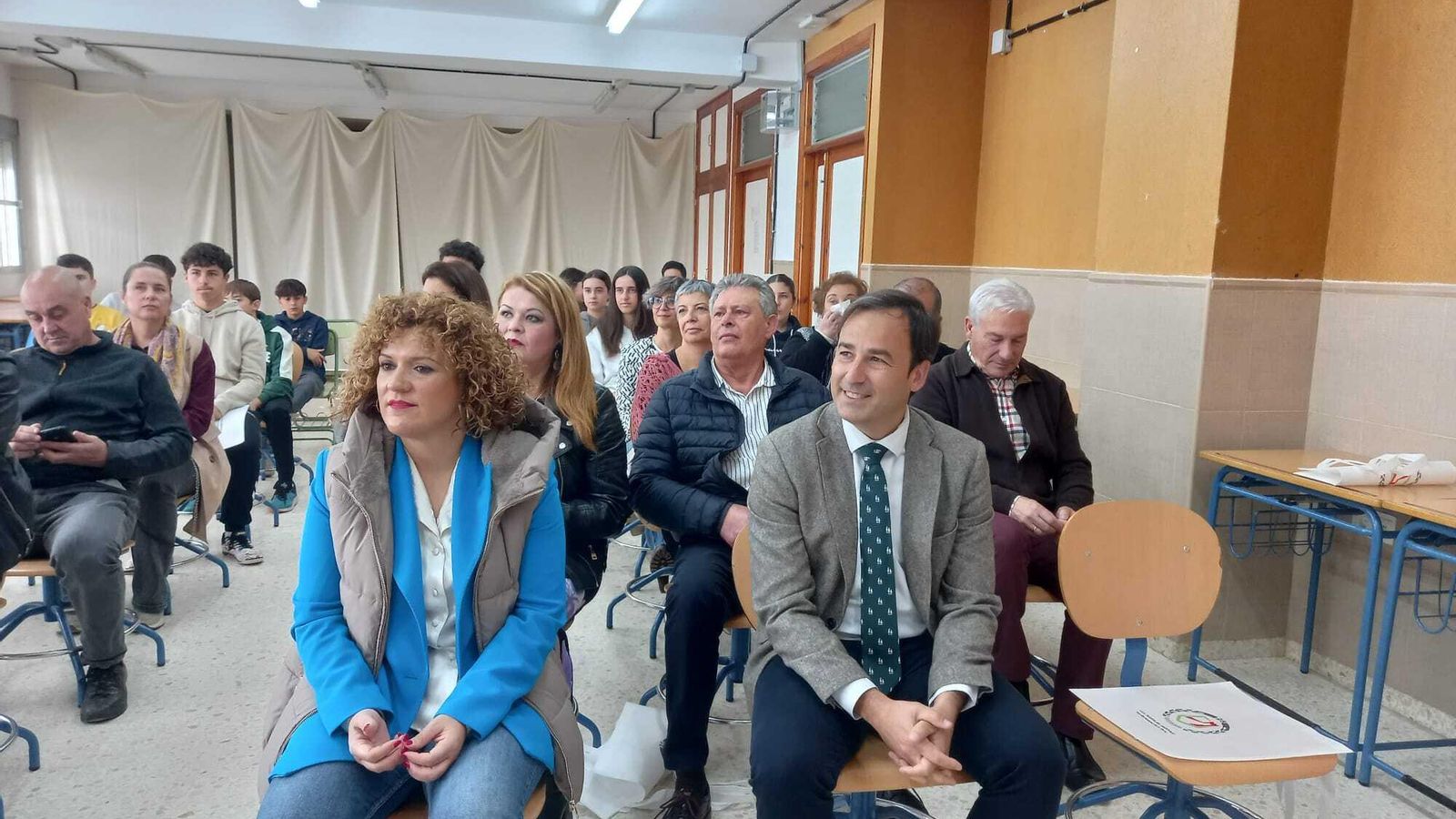 Celebración de ponencias durante el 25 aniversario IES Puerta del Andévalo.