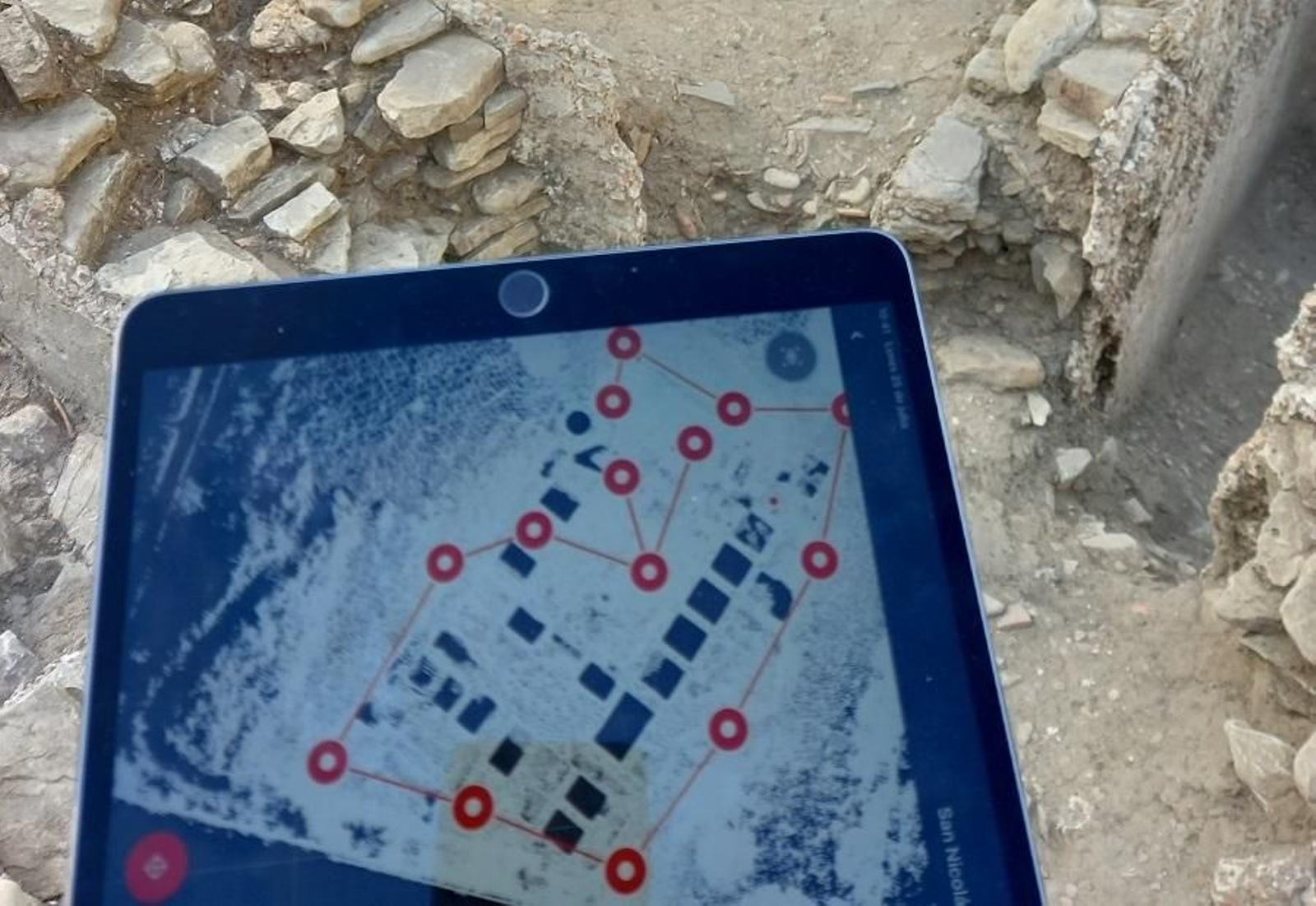 Escaneado del yacimiento para conseguir una fiel reproducción digital