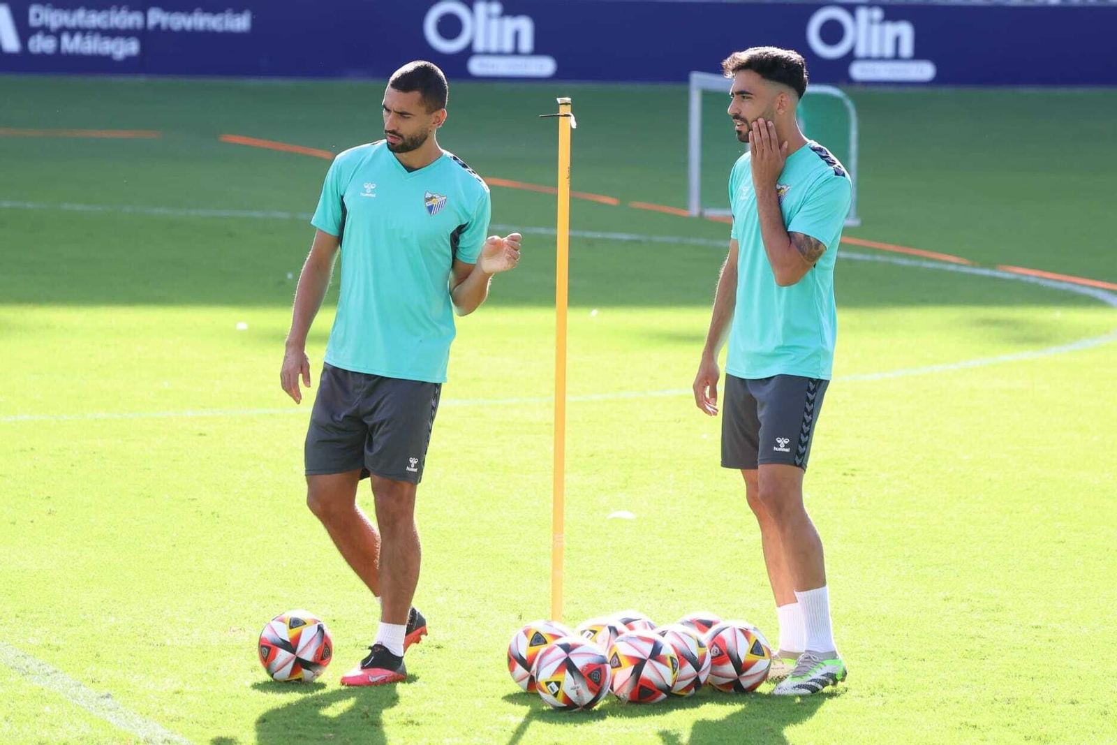 Las imágenes del entrenamiento del Málaga en La Rosaleda Las imágenes del entrenamiento del Málaga en La Rosaleda