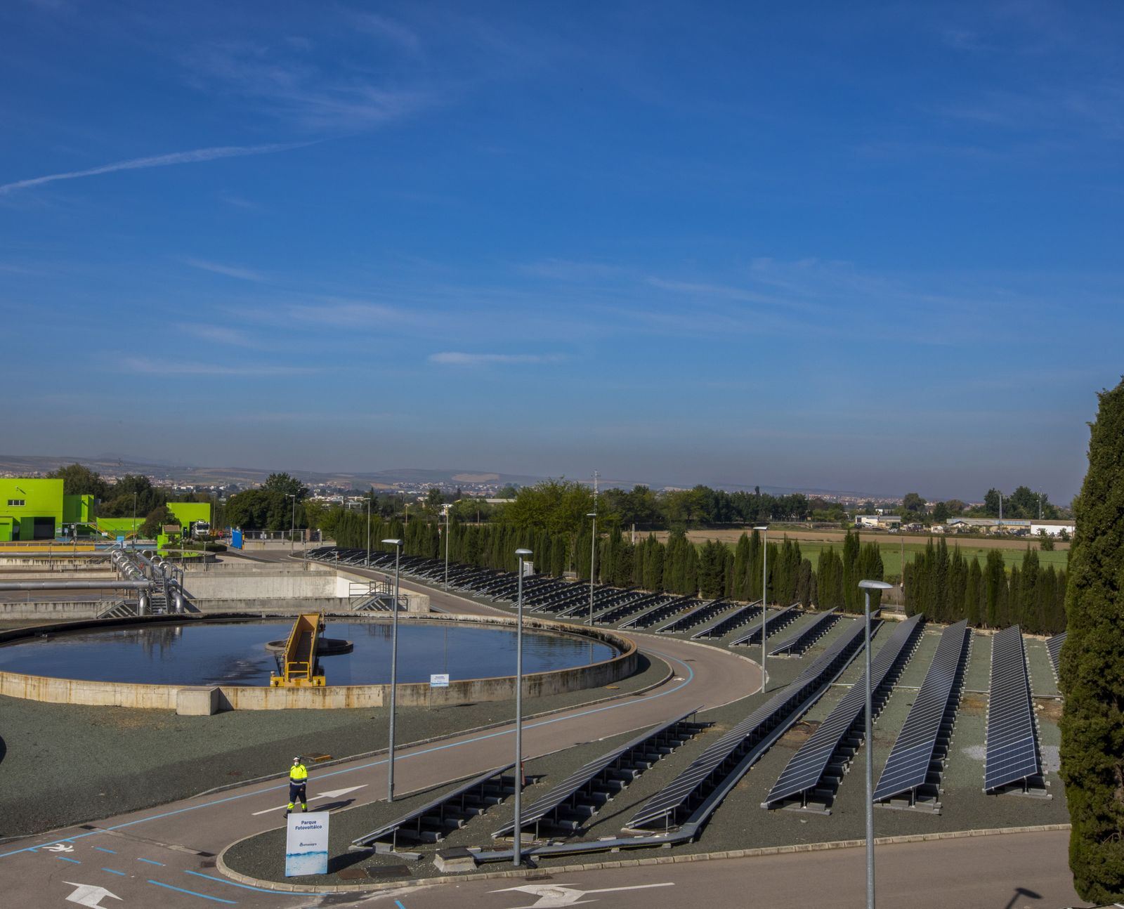 Placas solares en Ecofactoría Sur de Granada.