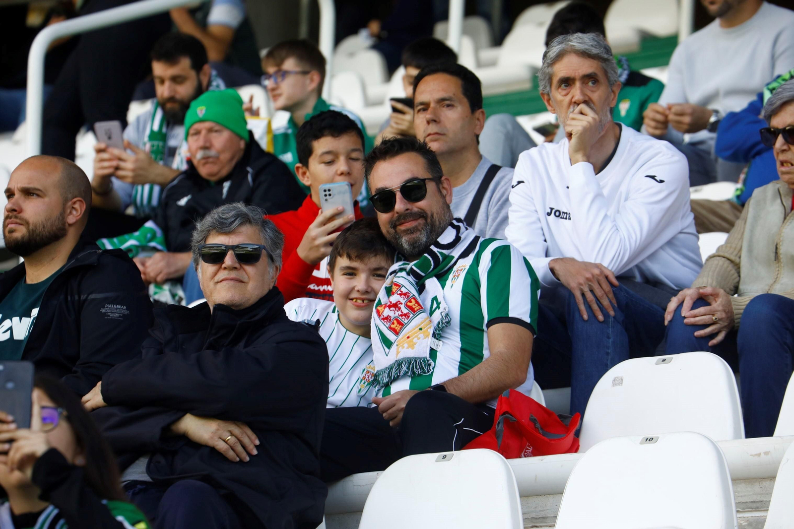 Las mejores fotos del ambiente en El Arcángel en el Córdoba CF - Ceuta