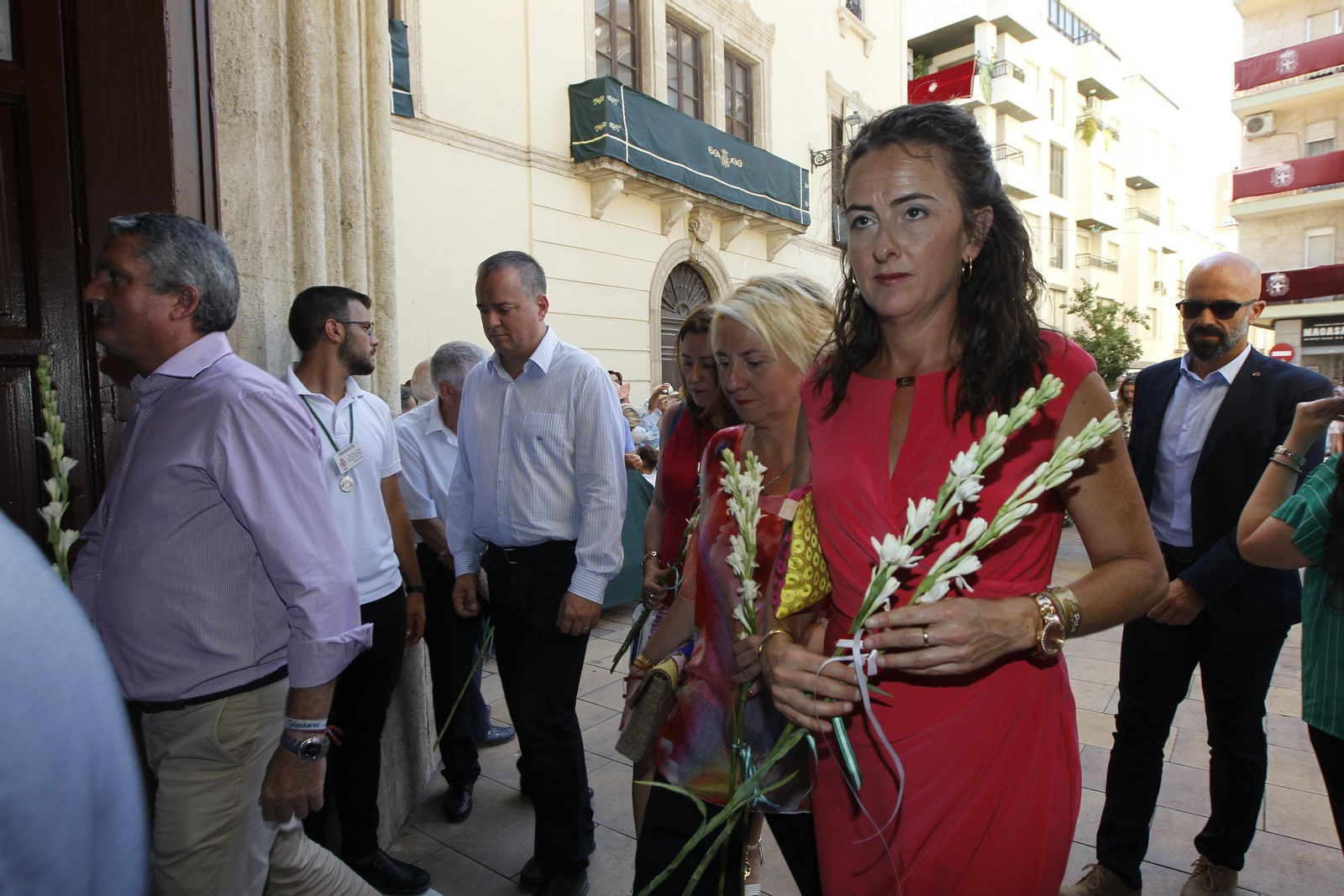 Fotogalería ofrenda floral a la Virgen del Mar. Feria de Almería 2019