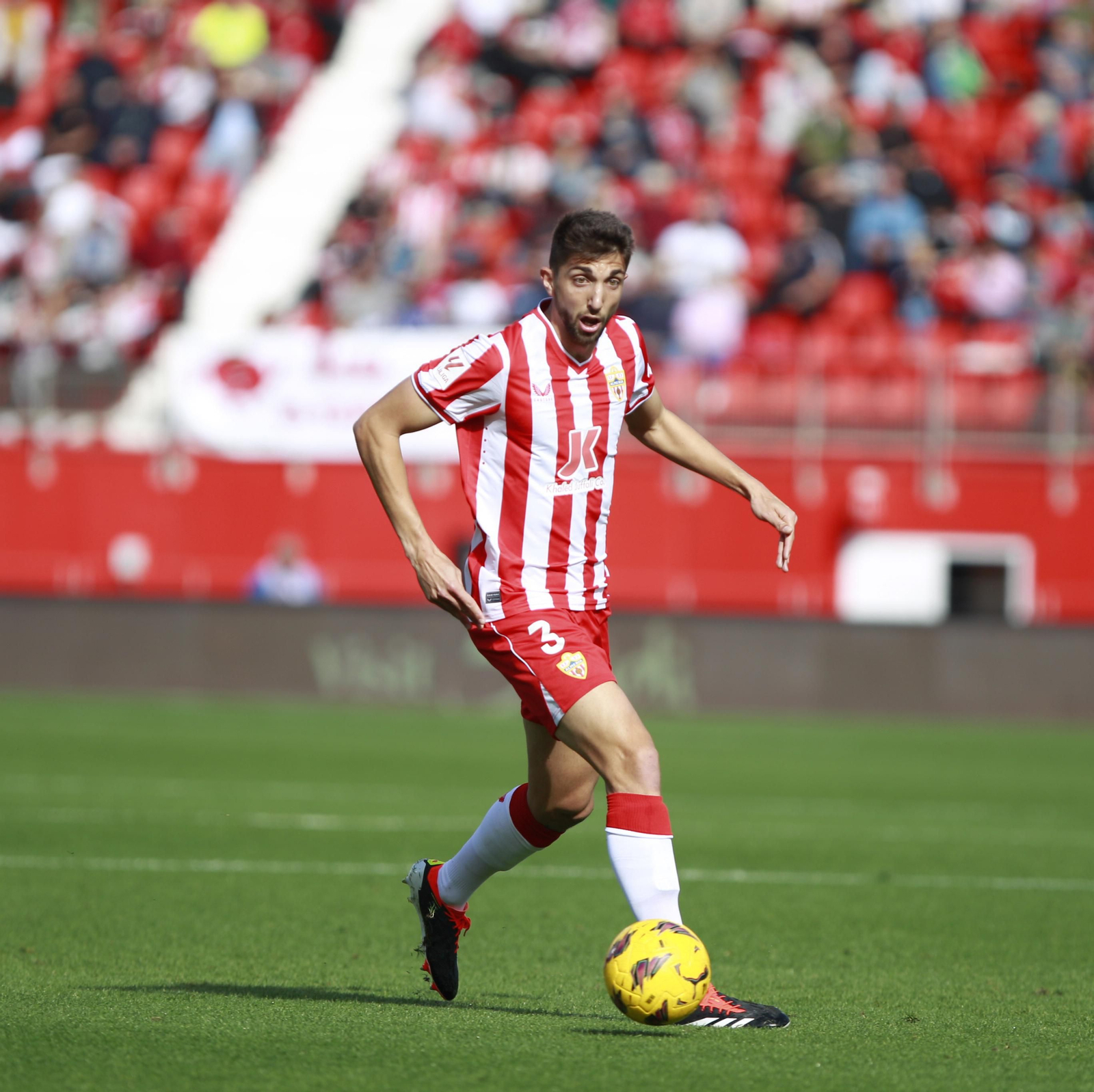 Las mejores imágenes del partido de fútbol U.D. Almería-Girona F.C.