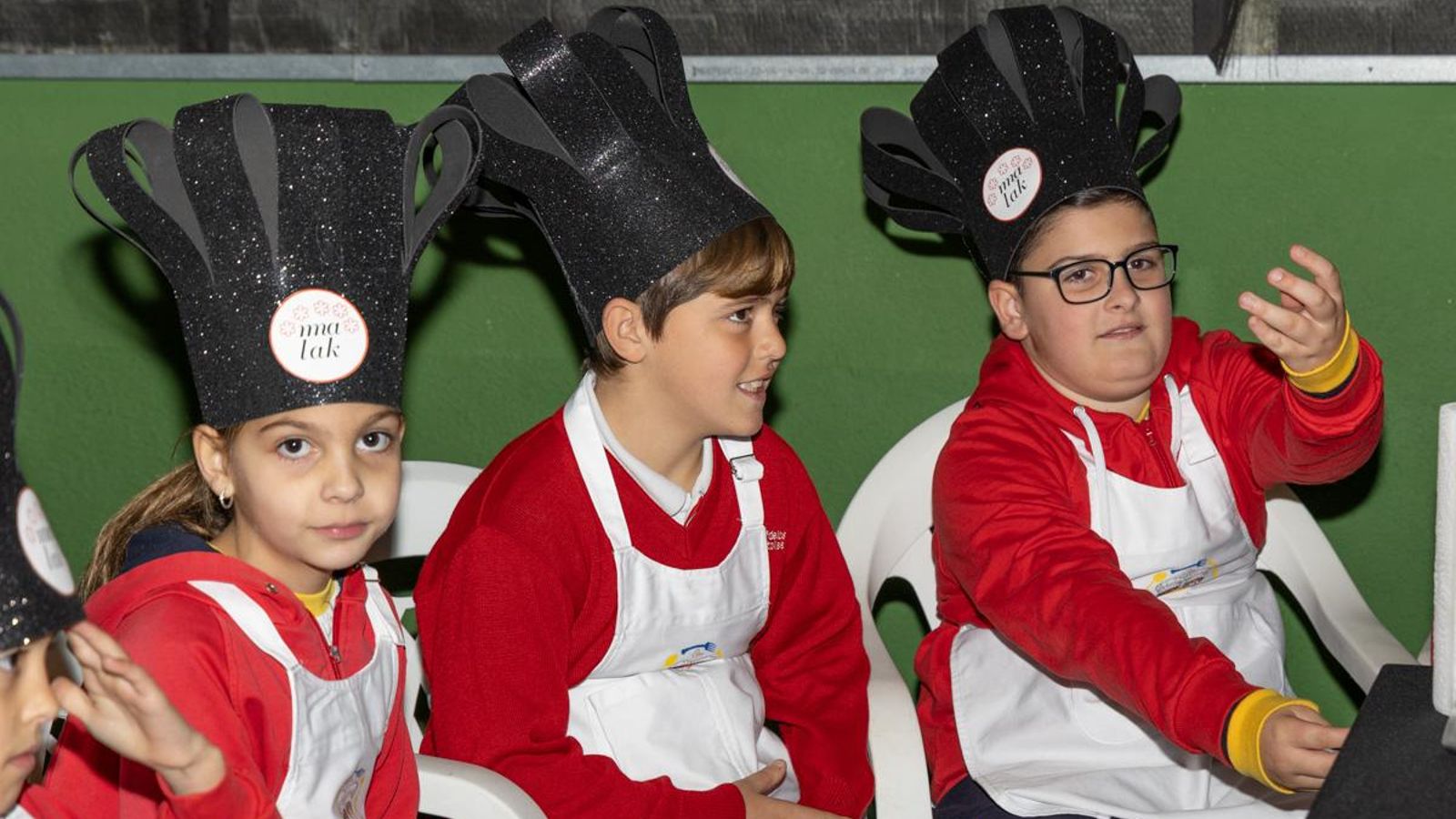 'Pequeños Chefs' la actividad que los chefs estrella Michelin realizan con el alumnado del Colegio Santa María de Los Apóstoles