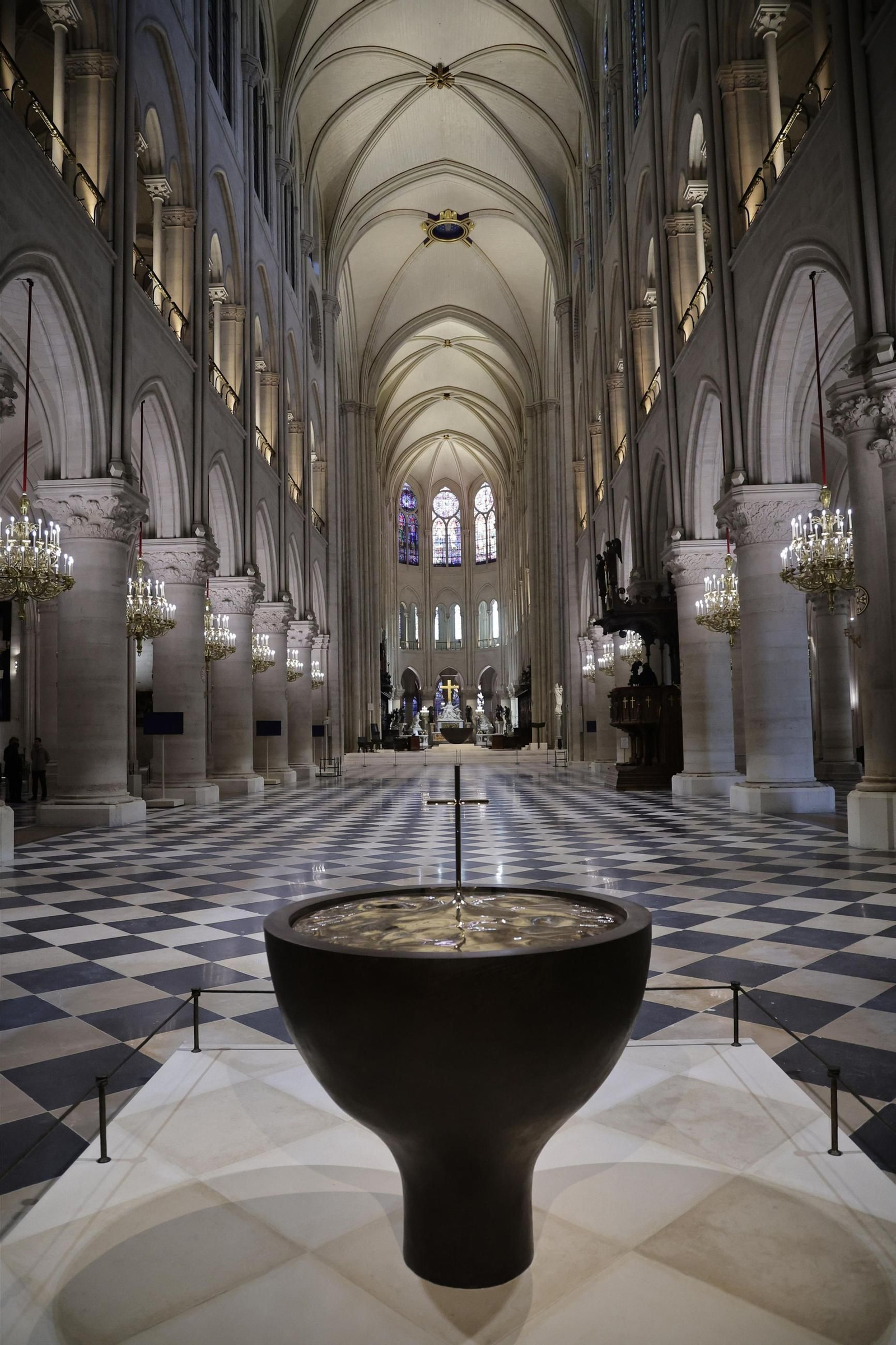 Así es el nuevo interior de Notre Dame tras la restauración Así es el nuevo interior de Notre Dame tras la restauración