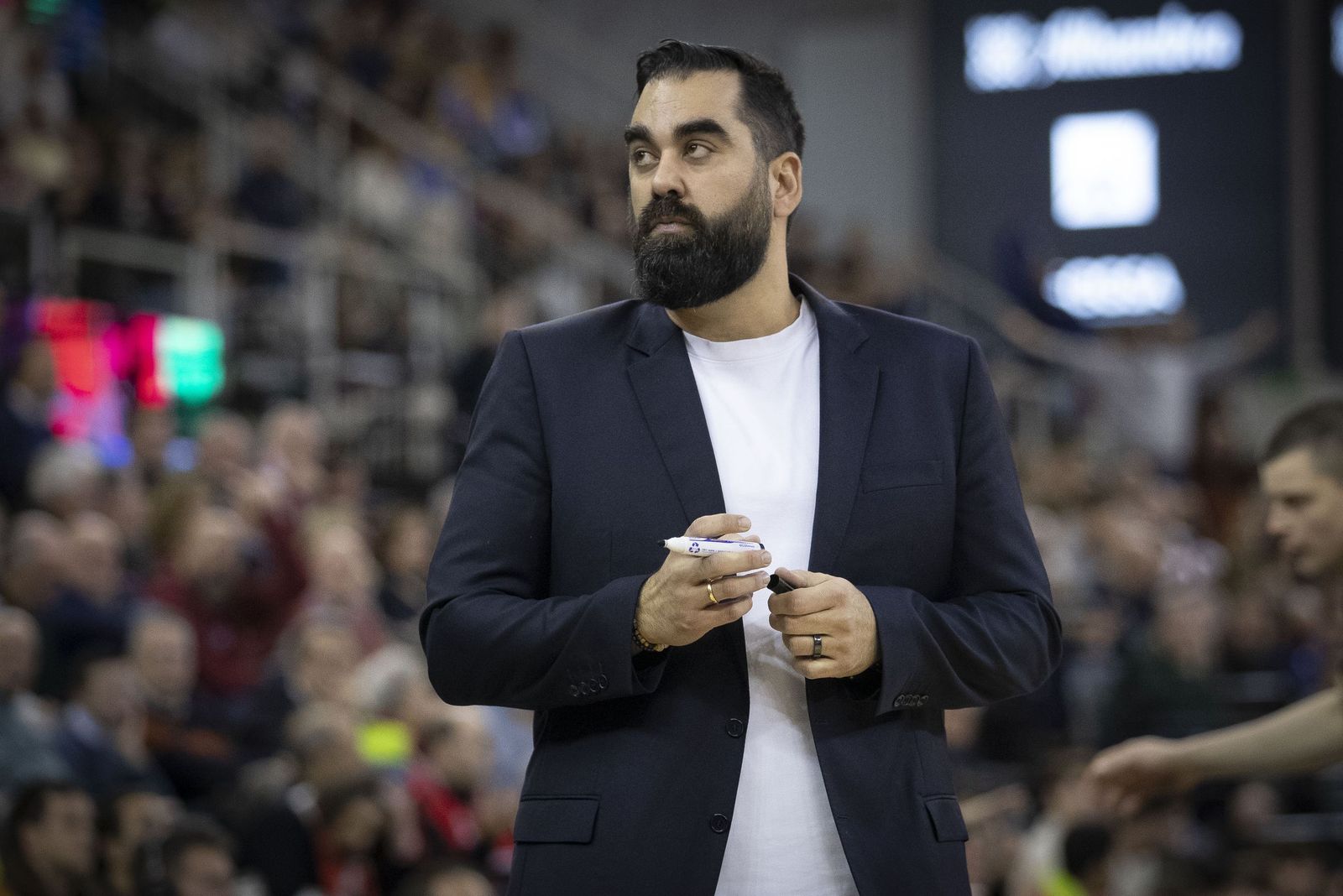 Ramón Díaz dirigió su último partido con el Covirán Granada ante el San Pablo Burgos.