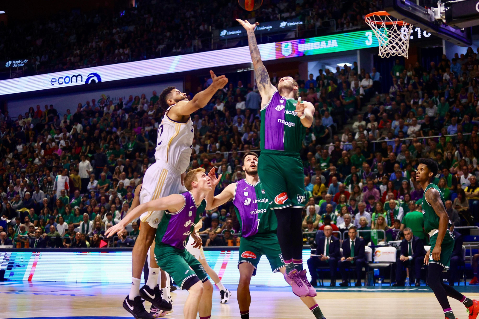 El Unicaja - Real Madrid, en fotos