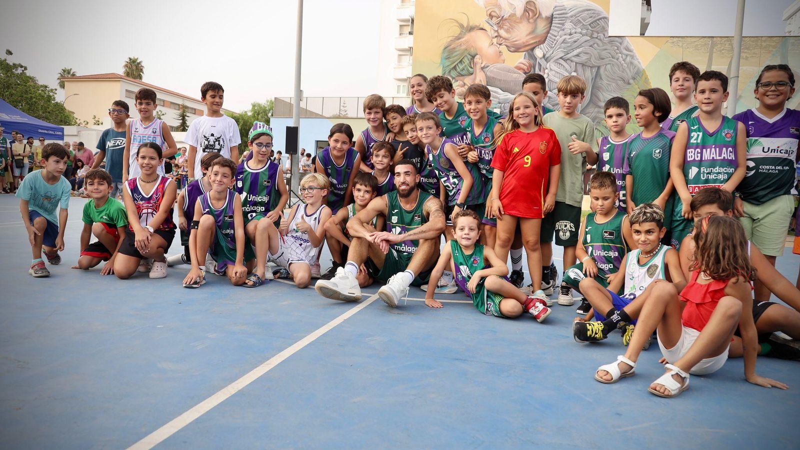 Las fotos de la espectacular presentación de Chris Duarte con el Unicaja en el Parque del Oeste